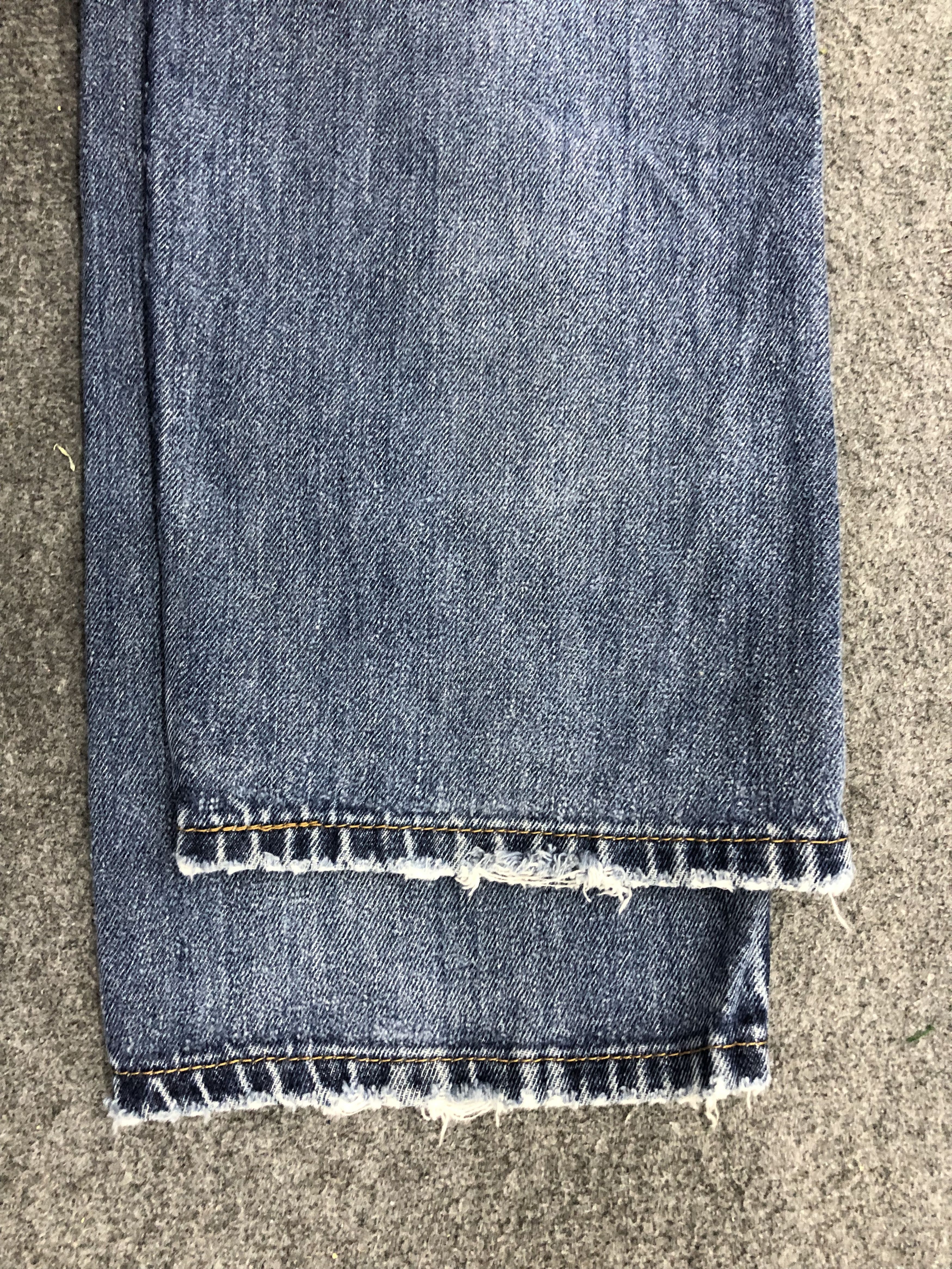Levi's × Vintage Vintage Levis 505 Blue Faded Jeans Size US 34 / EU 50 - 13 Thumbnail
