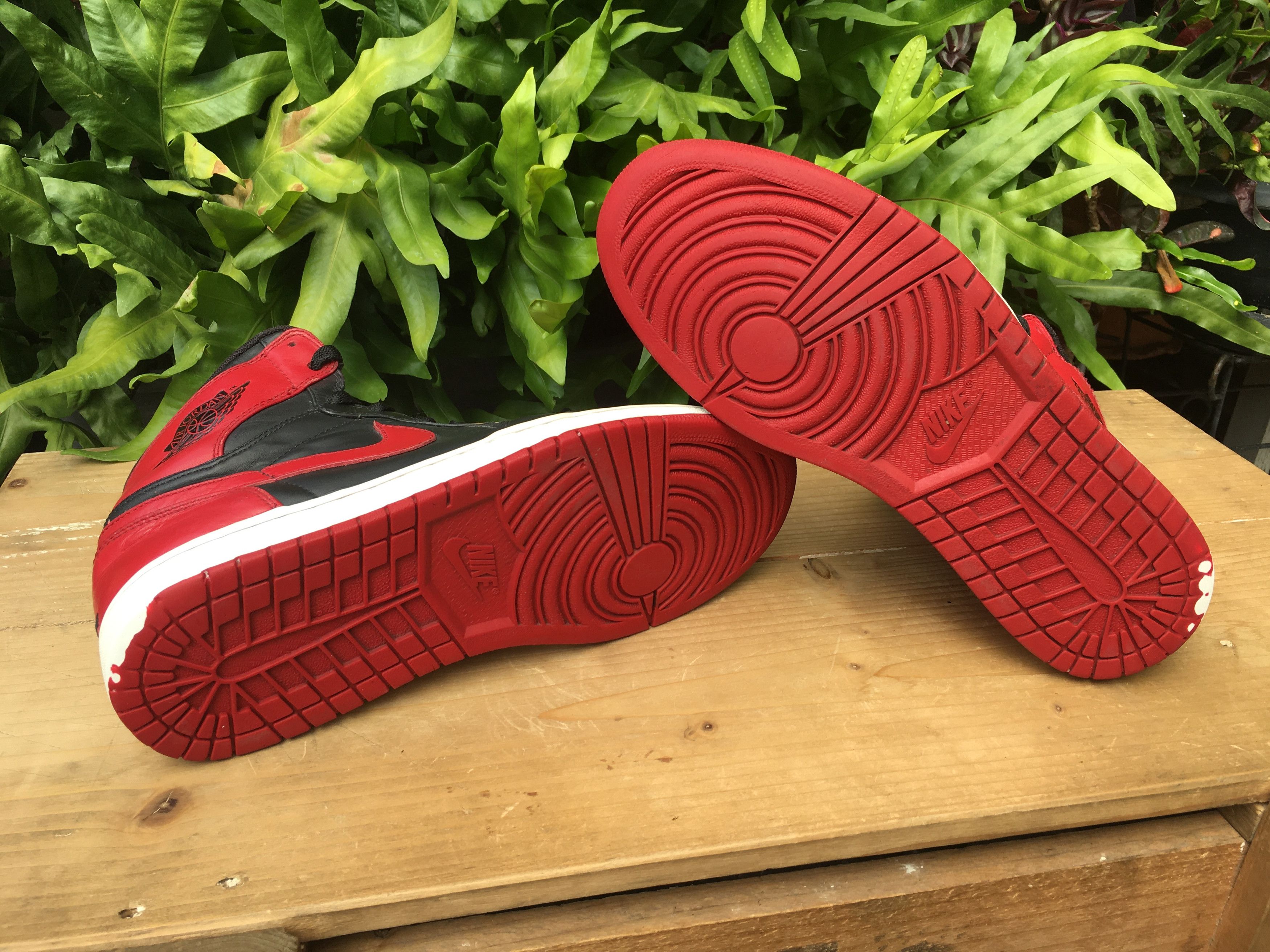 Jordan Brand × Nike 🔥 Nike Air Jordan 1 High Retro Bred DMP Chicago Bulls 2009 Size US 10 / EU 43 - 17 Thumbnail