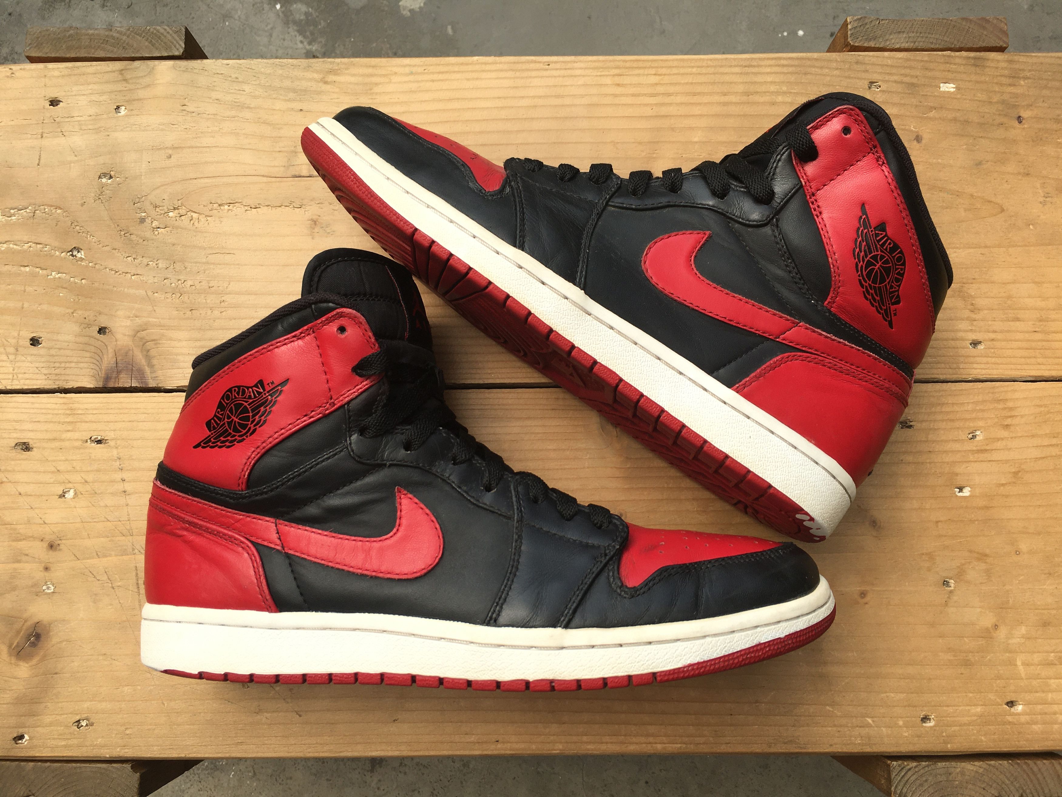 Jordan Brand × Nike 🔥 Nike Air Jordan 1 High Retro Bred DMP Chicago Bulls 2009 Size US 10 / EU 43 - 19 Thumbnail