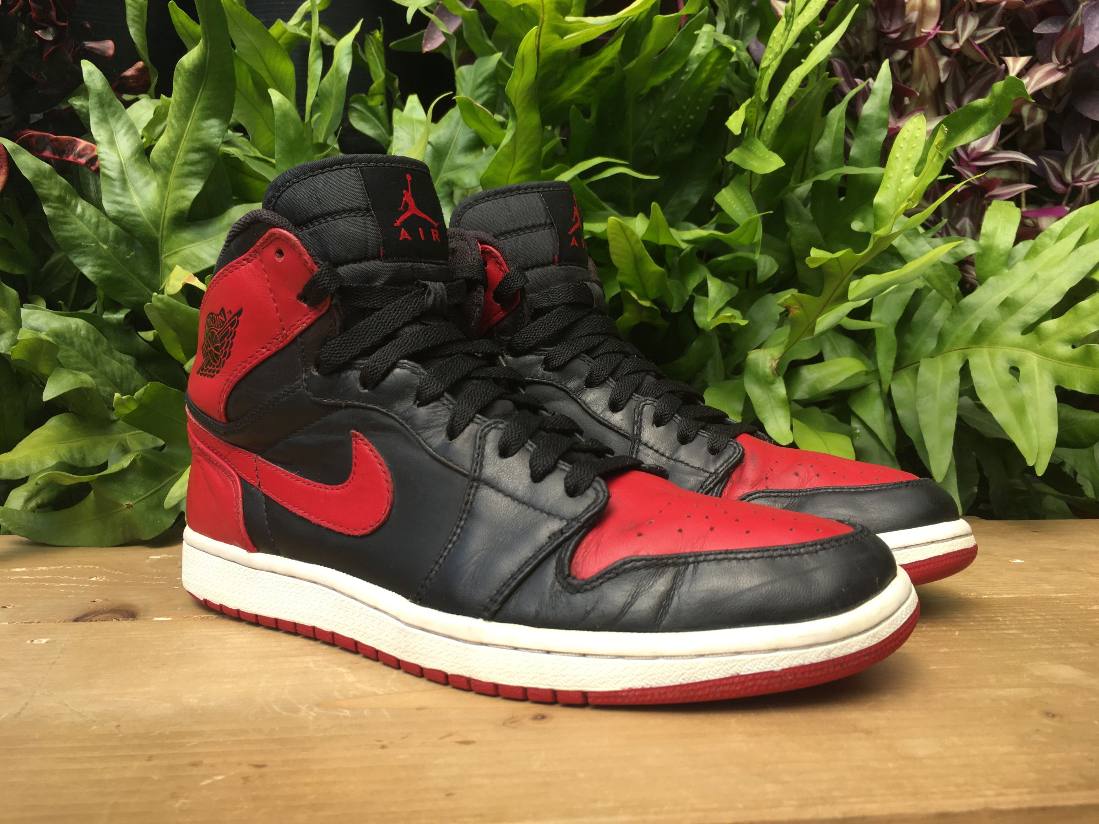 Jordan Brand × Nike 🔥 Nike Air Jordan 1 High Retro Bred DMP Chicago Bulls 2009 Size US 10 / EU 43 - 6 Thumbnail
