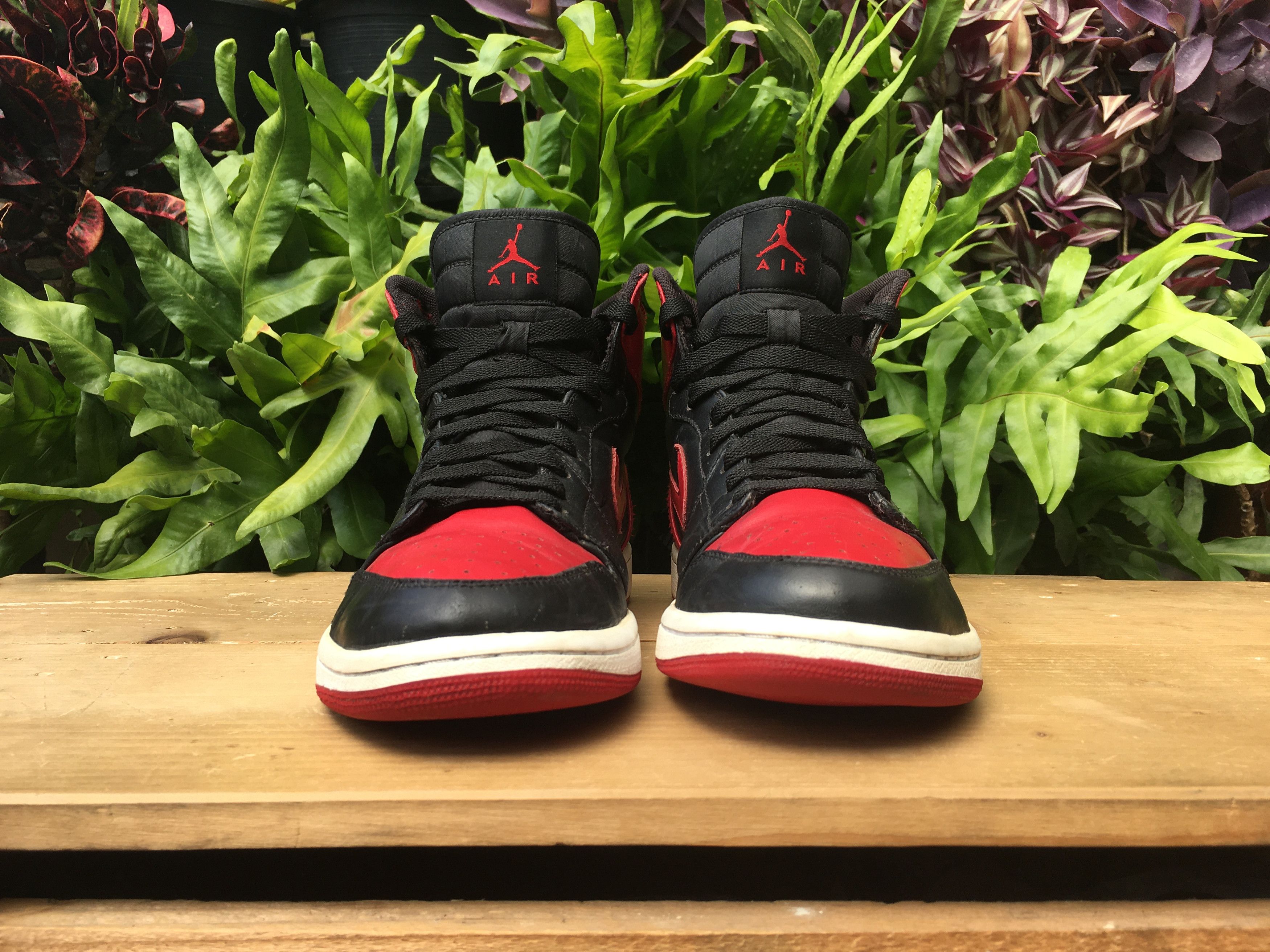 Jordan Brand × Nike 🔥 Nike Air Jordan 1 High Retro Bred DMP Chicago Bulls 2009 Size US 10 / EU 43 - 9 Thumbnail