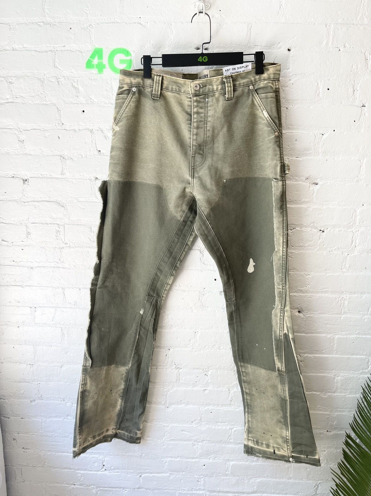 Image of Gallery Dept New Cargo Double Knee La Flare Jeans Fit 32-34 in Olive Green, Men's (Size 33)