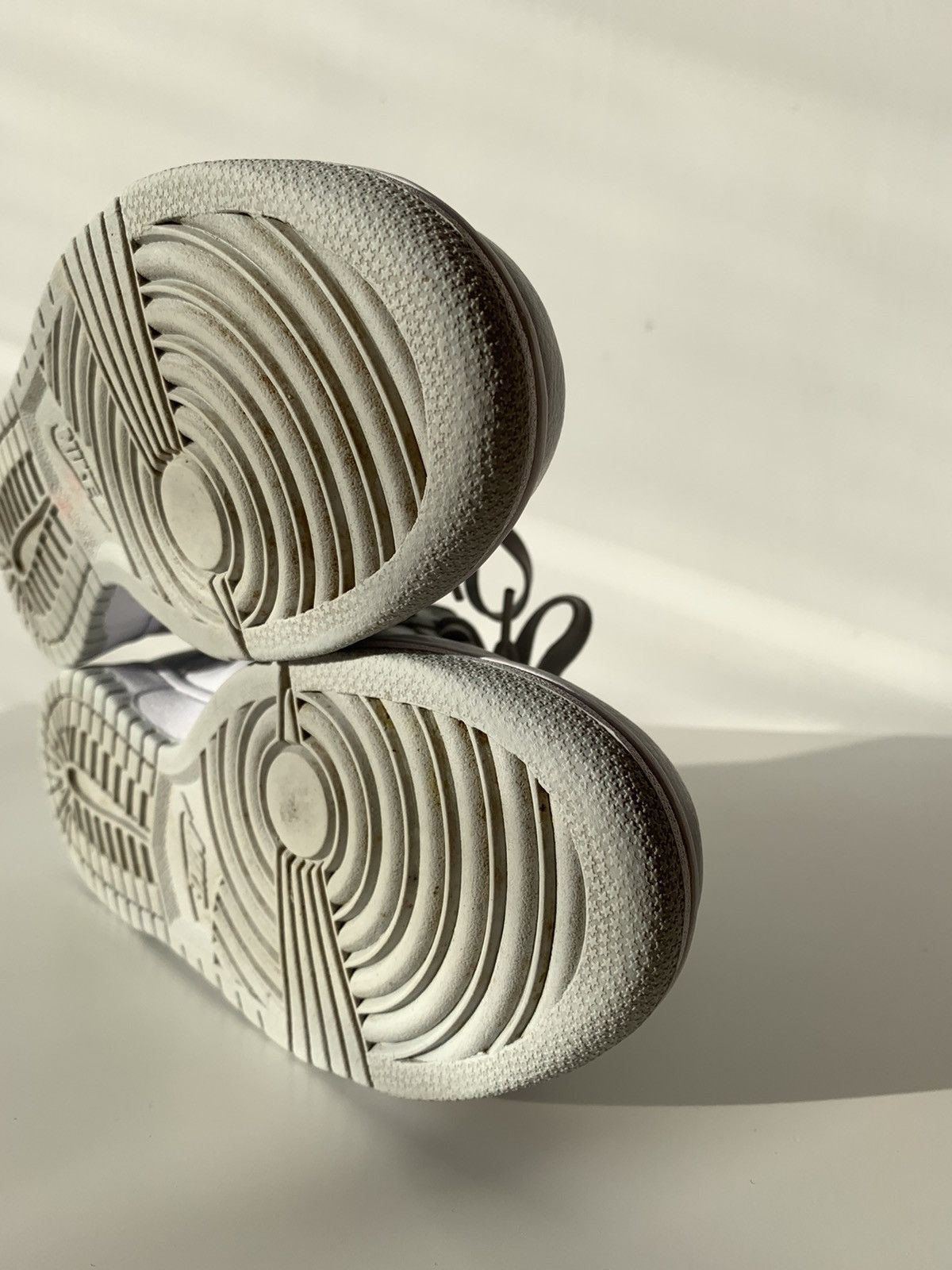 Nike 2016 Nike Dunk Low Pure Platinum / Wolf Grey Zen Grey White Size US 7.5 / IT 37.5 - 12 Thumbnail
