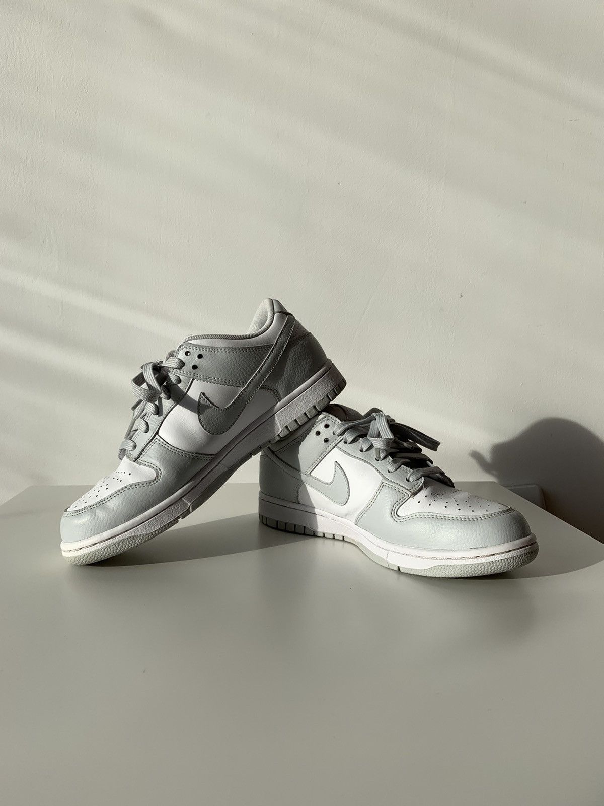 Nike 2016 Nike Dunk Low Pure Platinum / Wolf Grey Zen Grey White Size US 7.5 / IT 37.5 - 7 Thumbnail