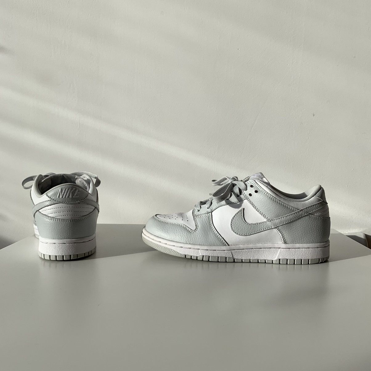 Nike 2016 Nike Dunk Low Pure Platinum / Wolf Grey Zen Grey White Size US 7.5 / IT 37.5 - 4 Thumbnail