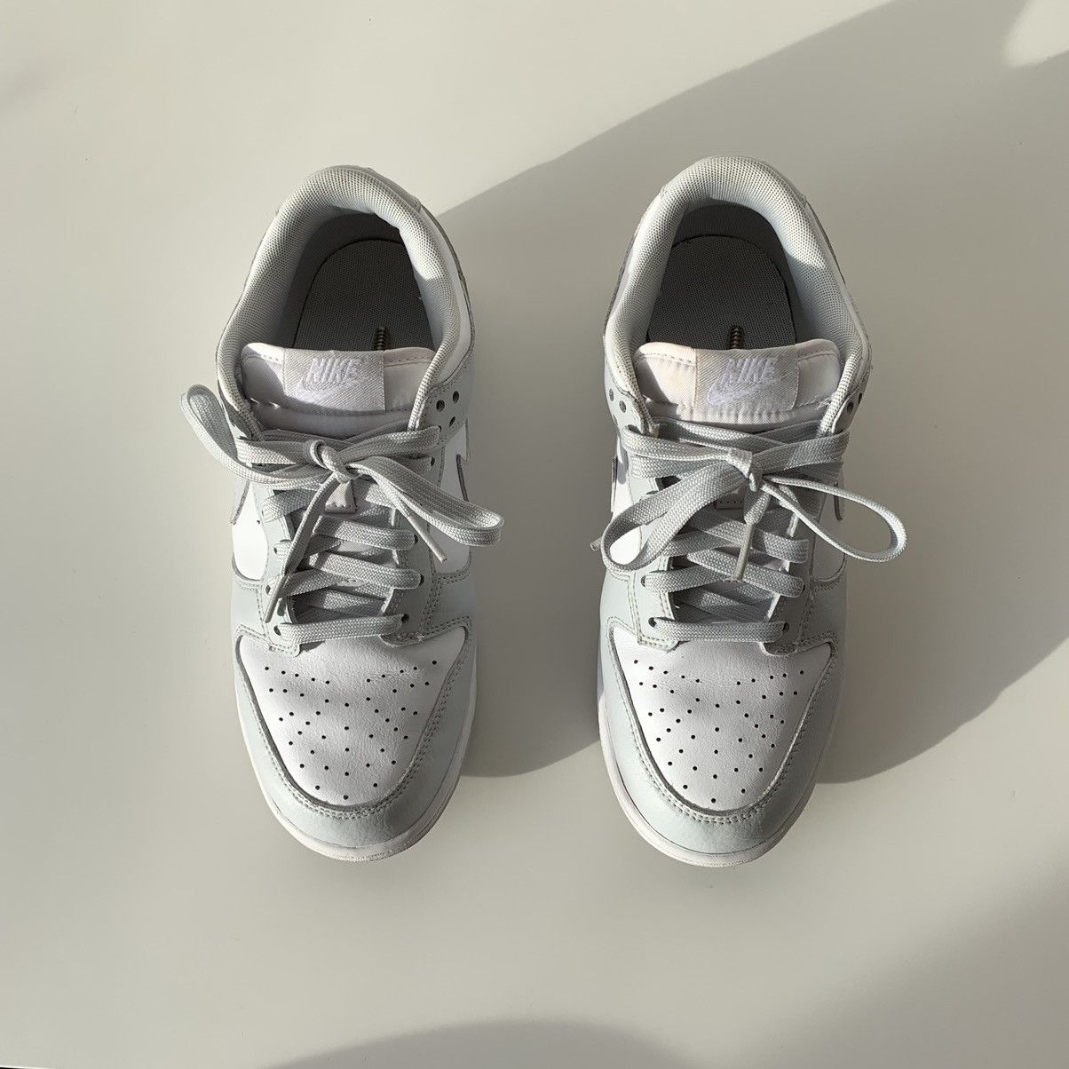 Nike 2016 Nike Dunk Low Pure Platinum / Wolf Grey Zen Grey White Size US 7.5 / IT 37.5 - 5 Thumbnail