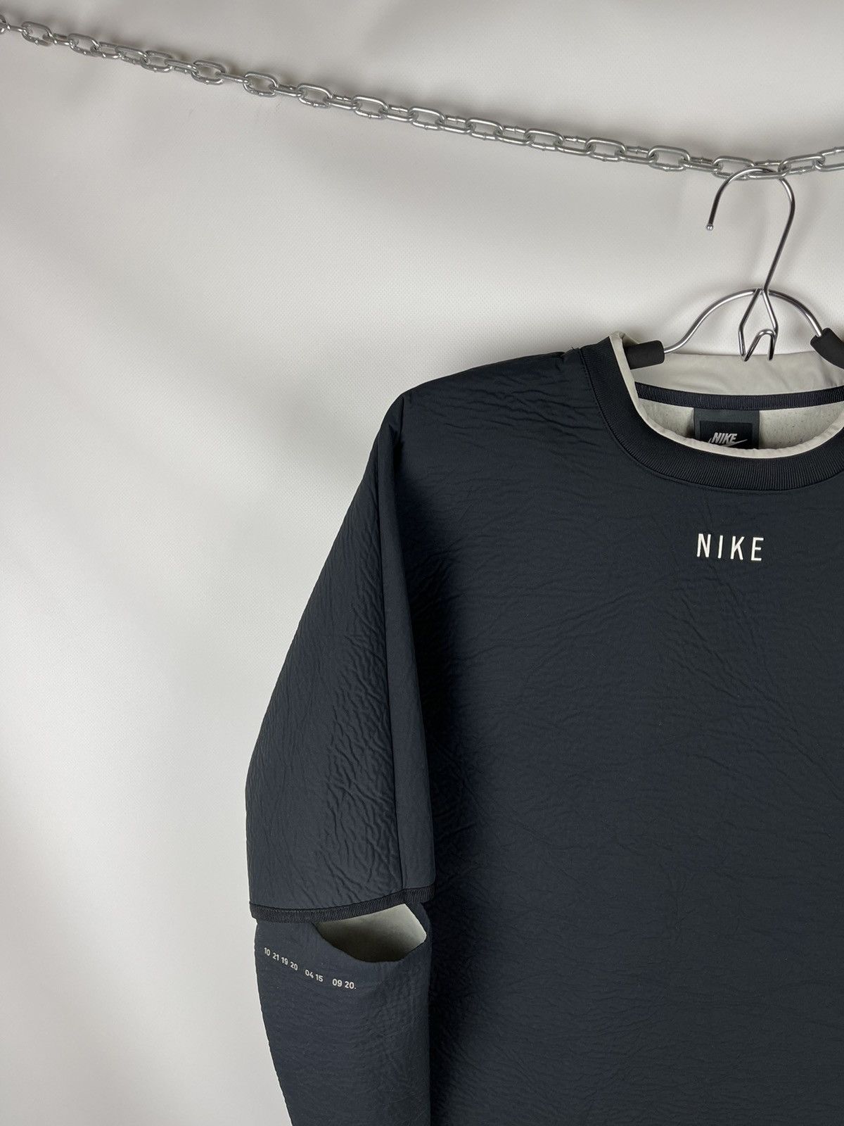 Nike Nike NSW Tech Pack Womens Crew Pullover Top Black sportswear Size S / US 4 / IT 40 - 2 Thumbnail