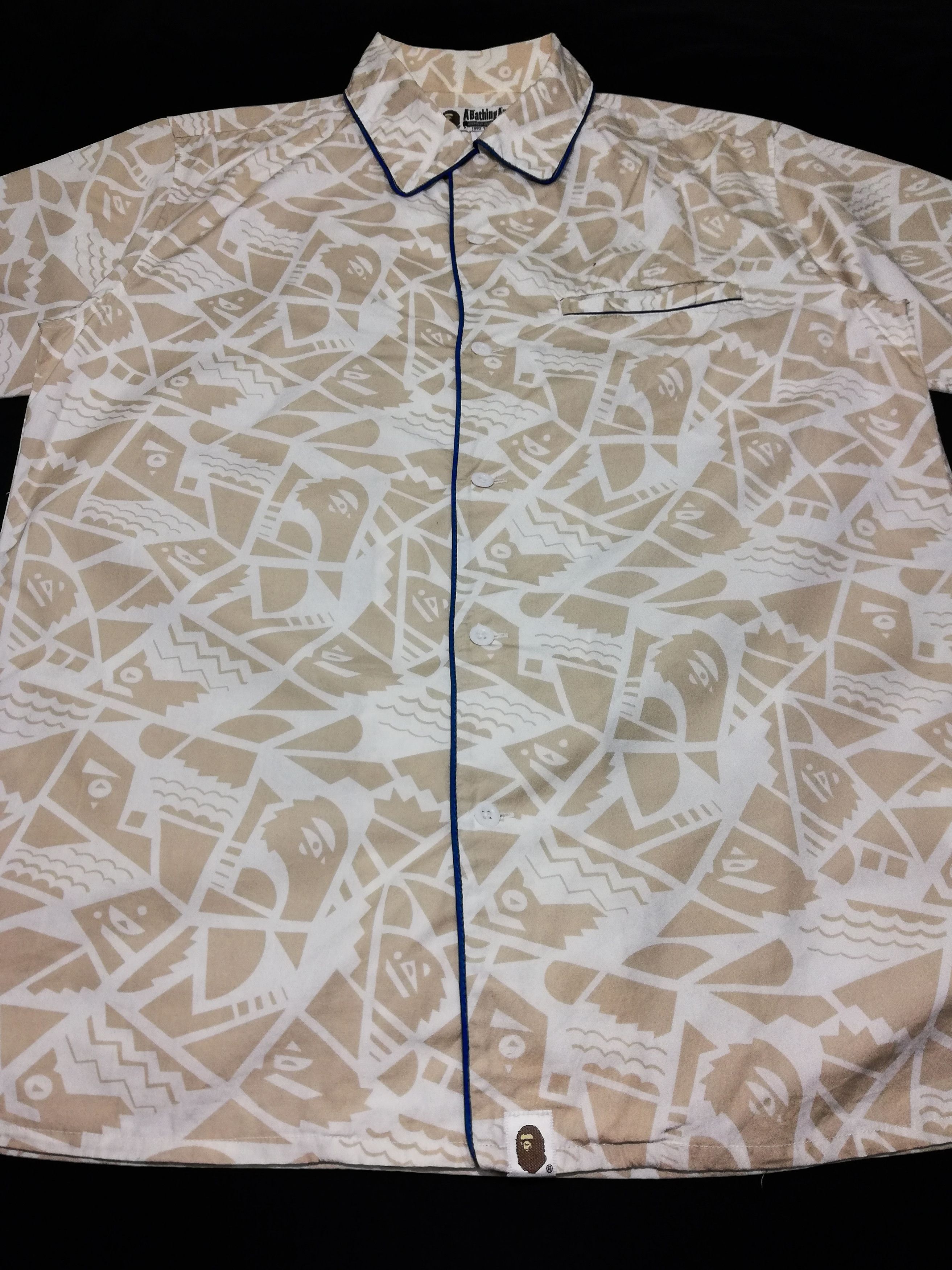 Bape 🔥OG A Bathing Ape World Gone Mrd Full Print Shirt Button Size US M / EU 48-50 / 2 - 3 Thumbnail