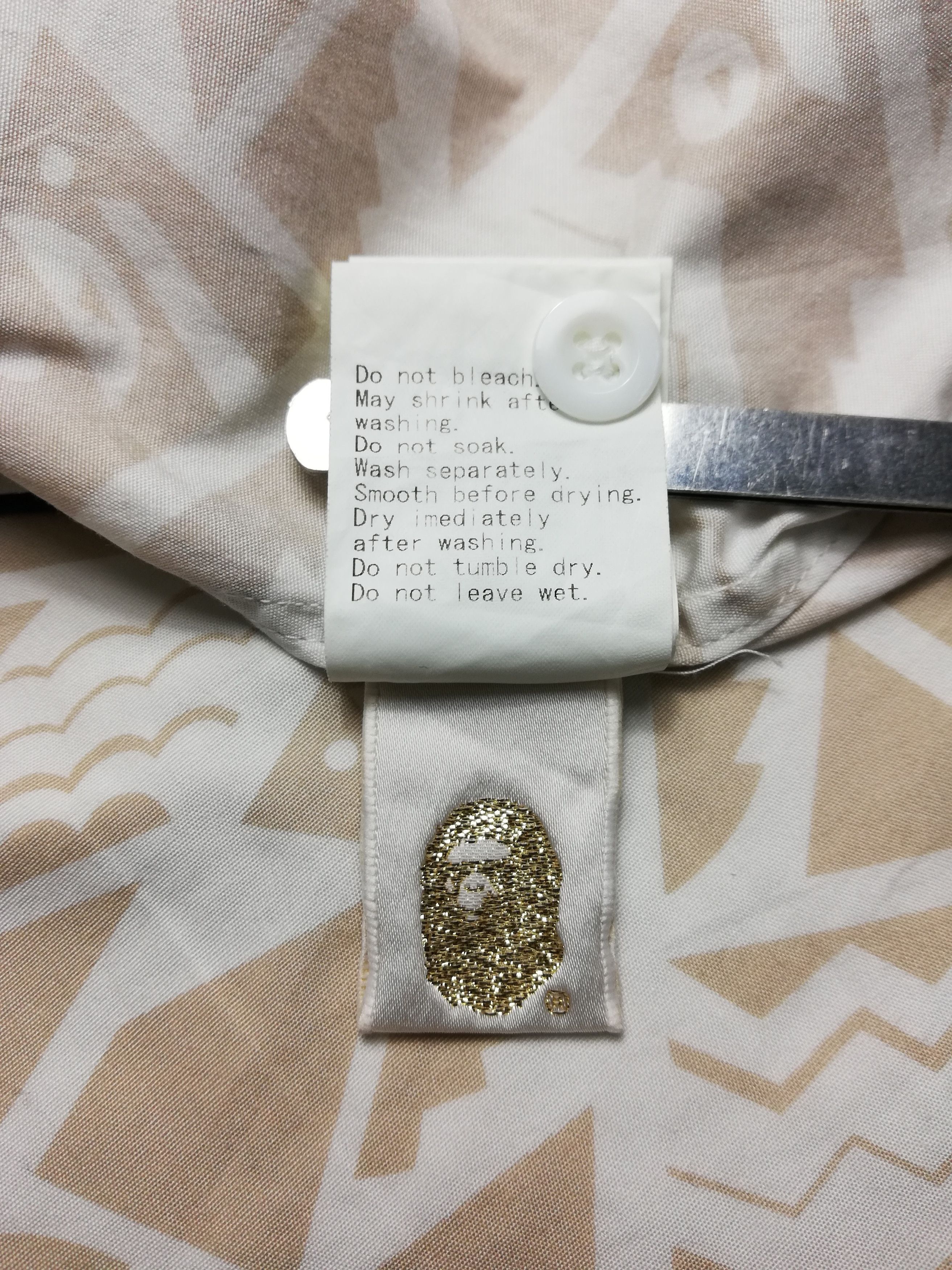 Bape 🔥OG A Bathing Ape World Gone Mrd Full Print Shirt Button Size US M / EU 48-50 / 2 - 12 Thumbnail