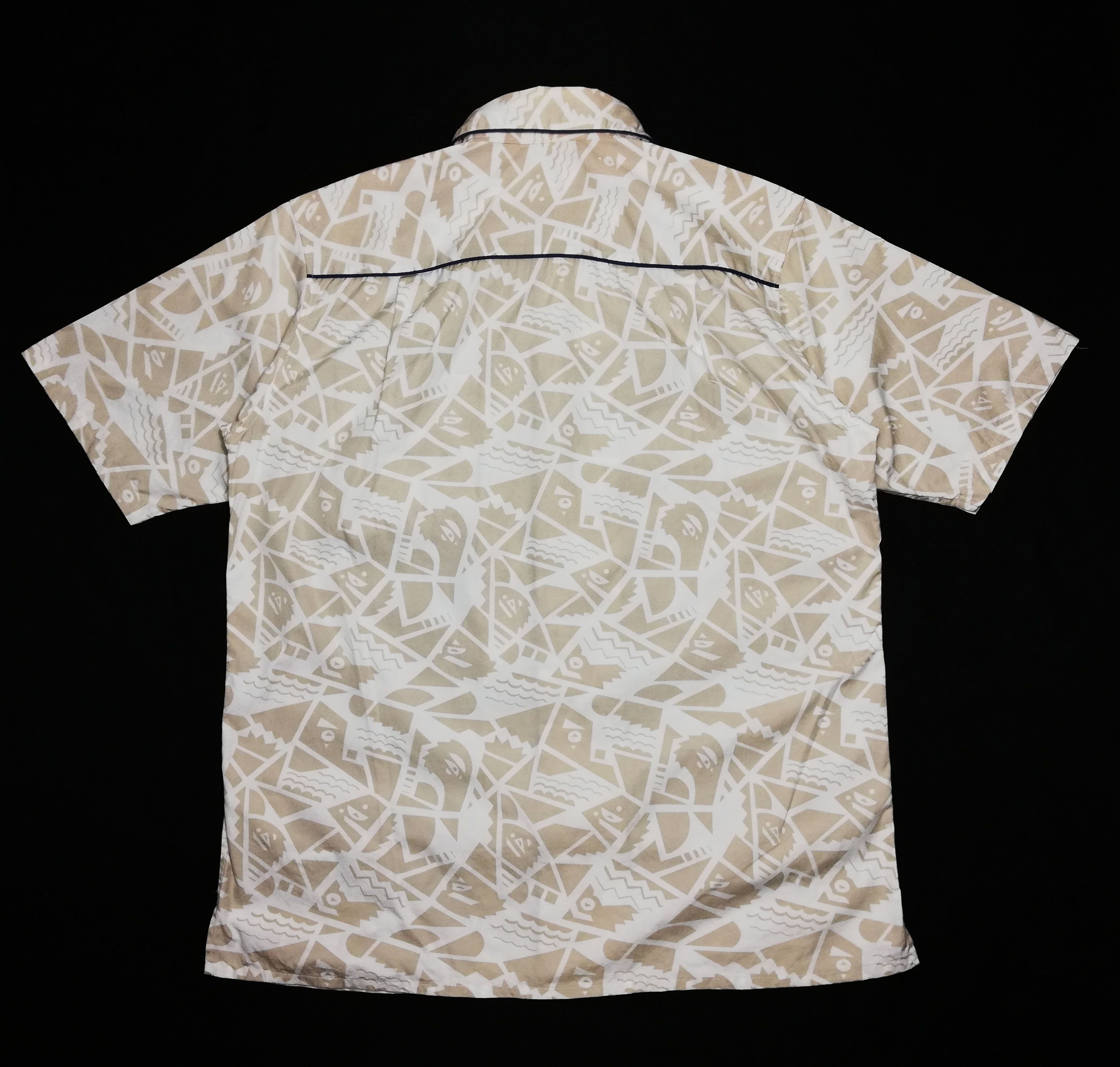 Bape 🔥OG A Bathing Ape World Gone Mrd Full Print Shirt Button Size US M / EU 48-50 / 2 - 14 Thumbnail