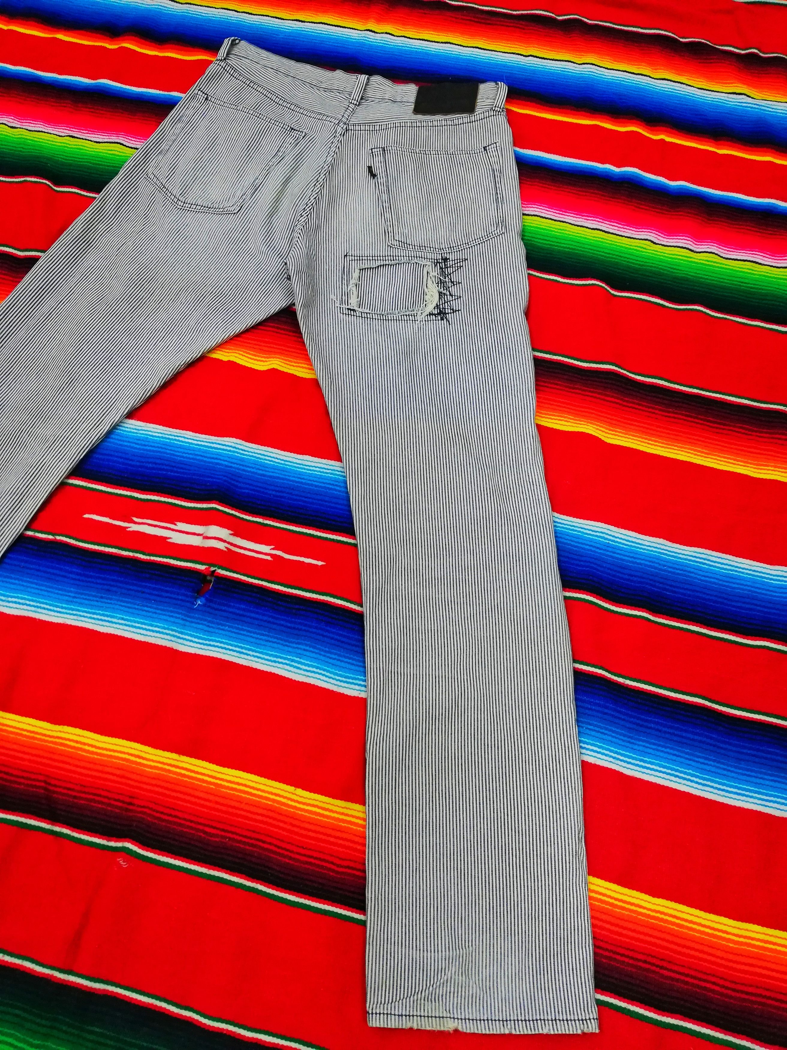Beams Plus × Japanese Brand 🔥Japanese🇯🇵 Beams Hickory Stripe Distressed Denim Pants Size US 32 / EU 48 - 13 Thumbnail