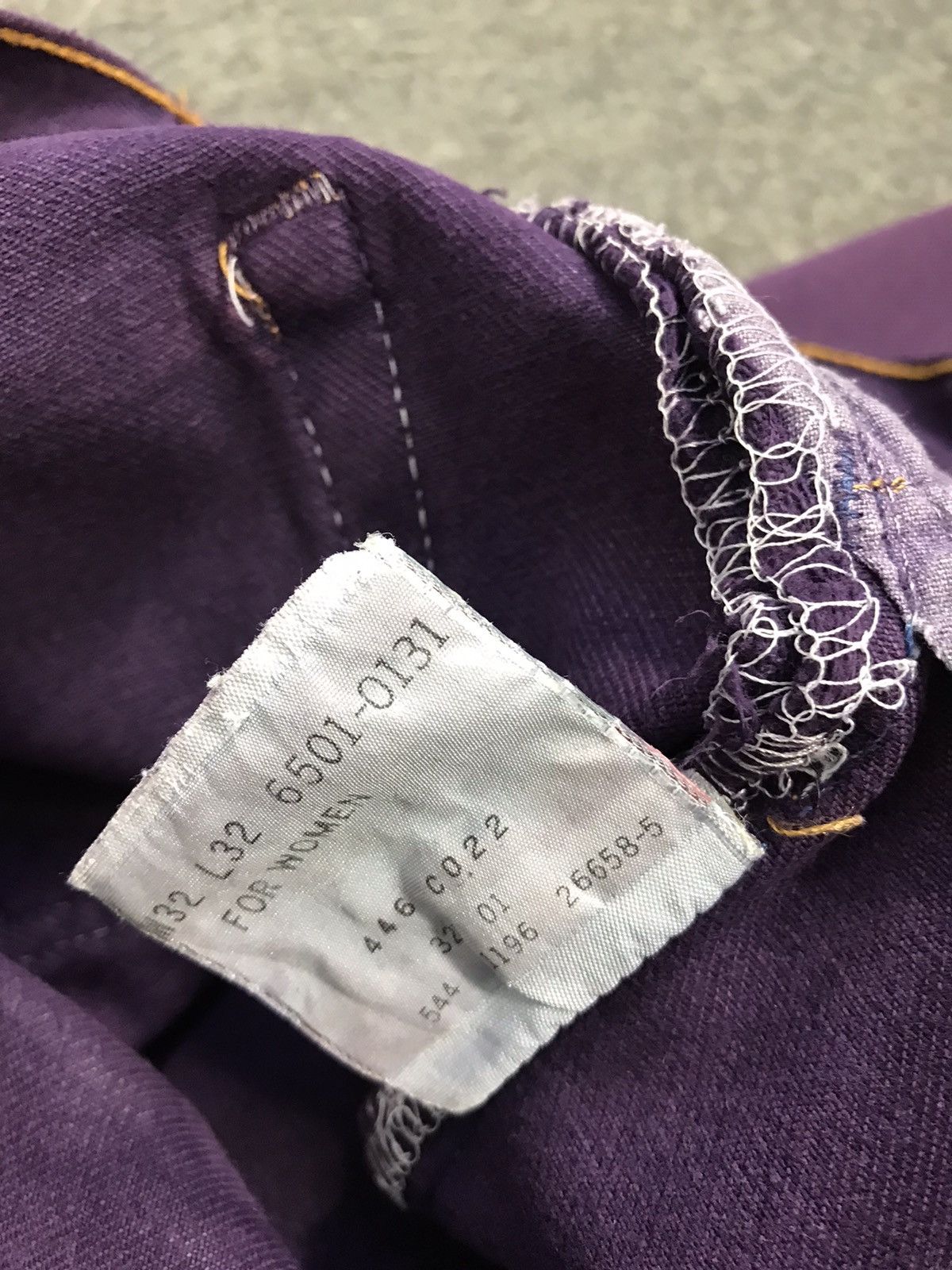 Levi's × Vintage Vintage Levis 501 Purple Colour Button Design Size US 30 / EU 46 - 16 Thumbnail