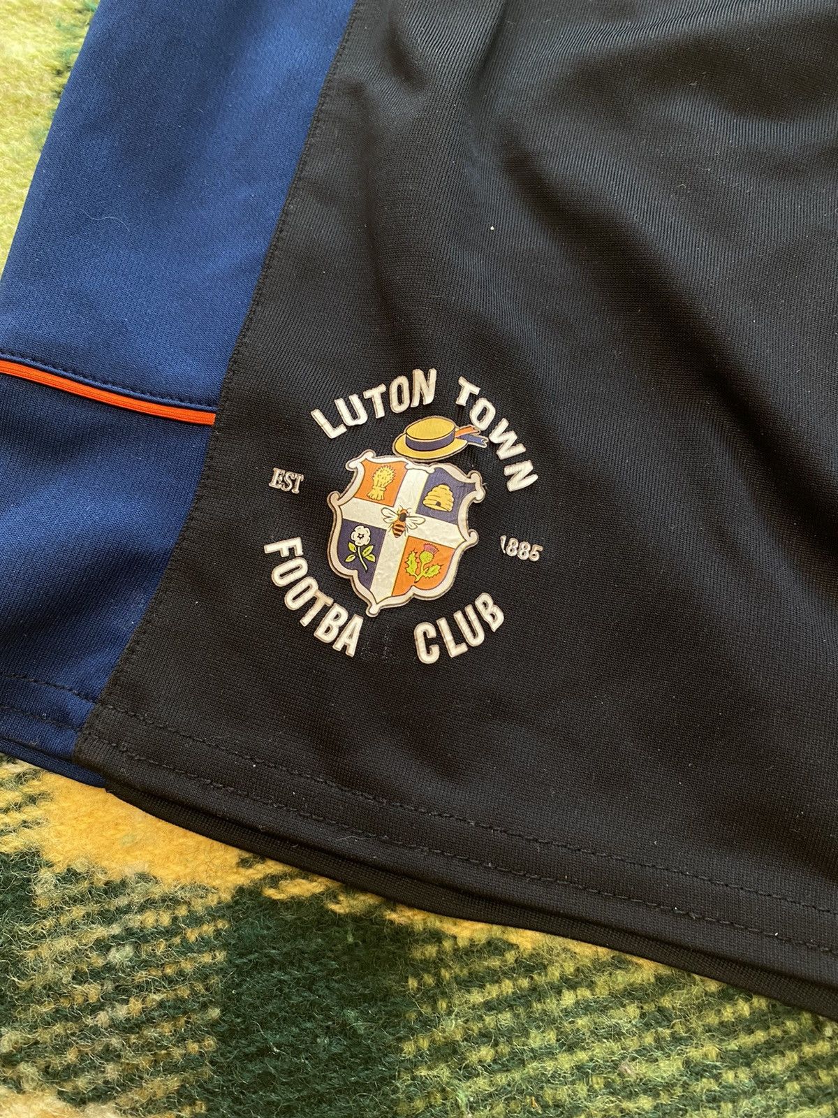 Umbro Vintage 90s Umbro shorts streetwear y2k casual style S Size US 30 / EU 46 - 2 Thumbnail