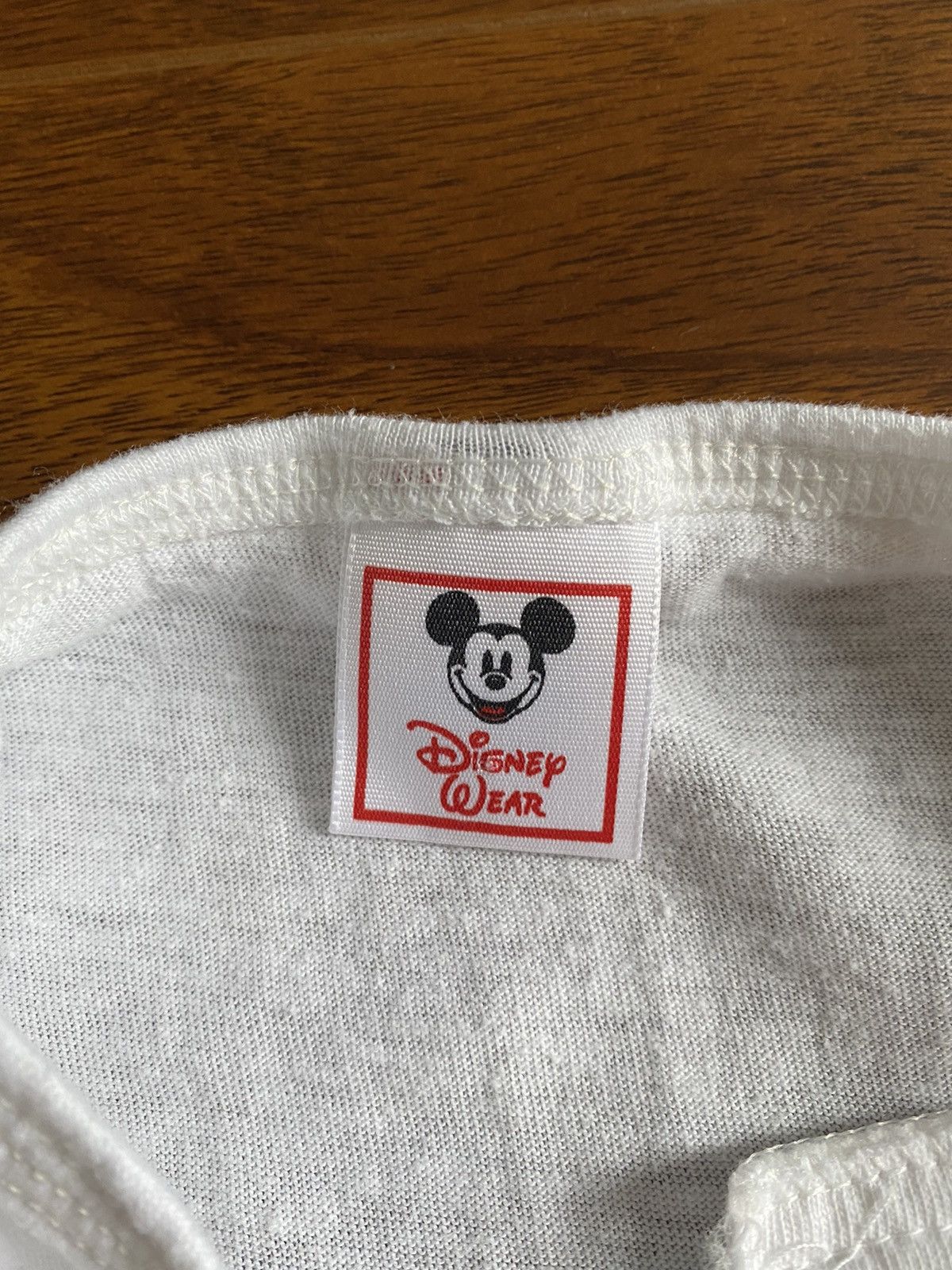 Disney × Mickey Mouse × Vintage Disney Wear Vintage Mickey Mouse 1 Button T-Shirt Medium Size US M / EU 48-50 / 2 - 5 Thumbnail