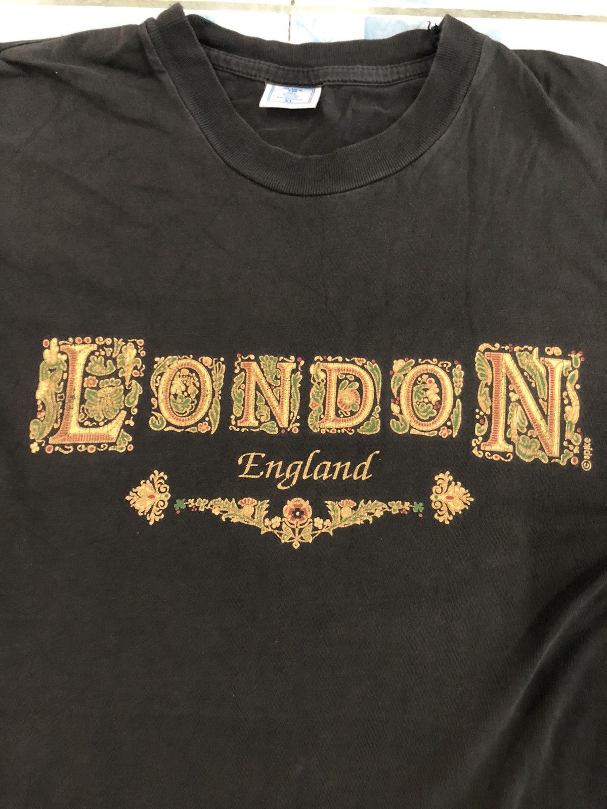 Unknown London × Vintage Vintage LONDON England tee size XL Size US XL / EU 56 / 4 - 6 Thumbnail