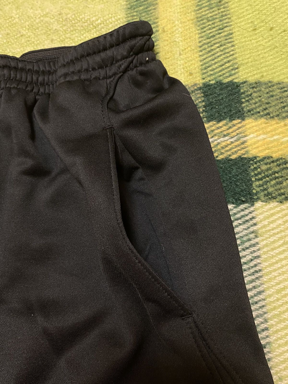 Nike Vintage Nike shorts streetwear swoosh casual y2k size M Size US 32 / EU 48 - 2 Thumbnail