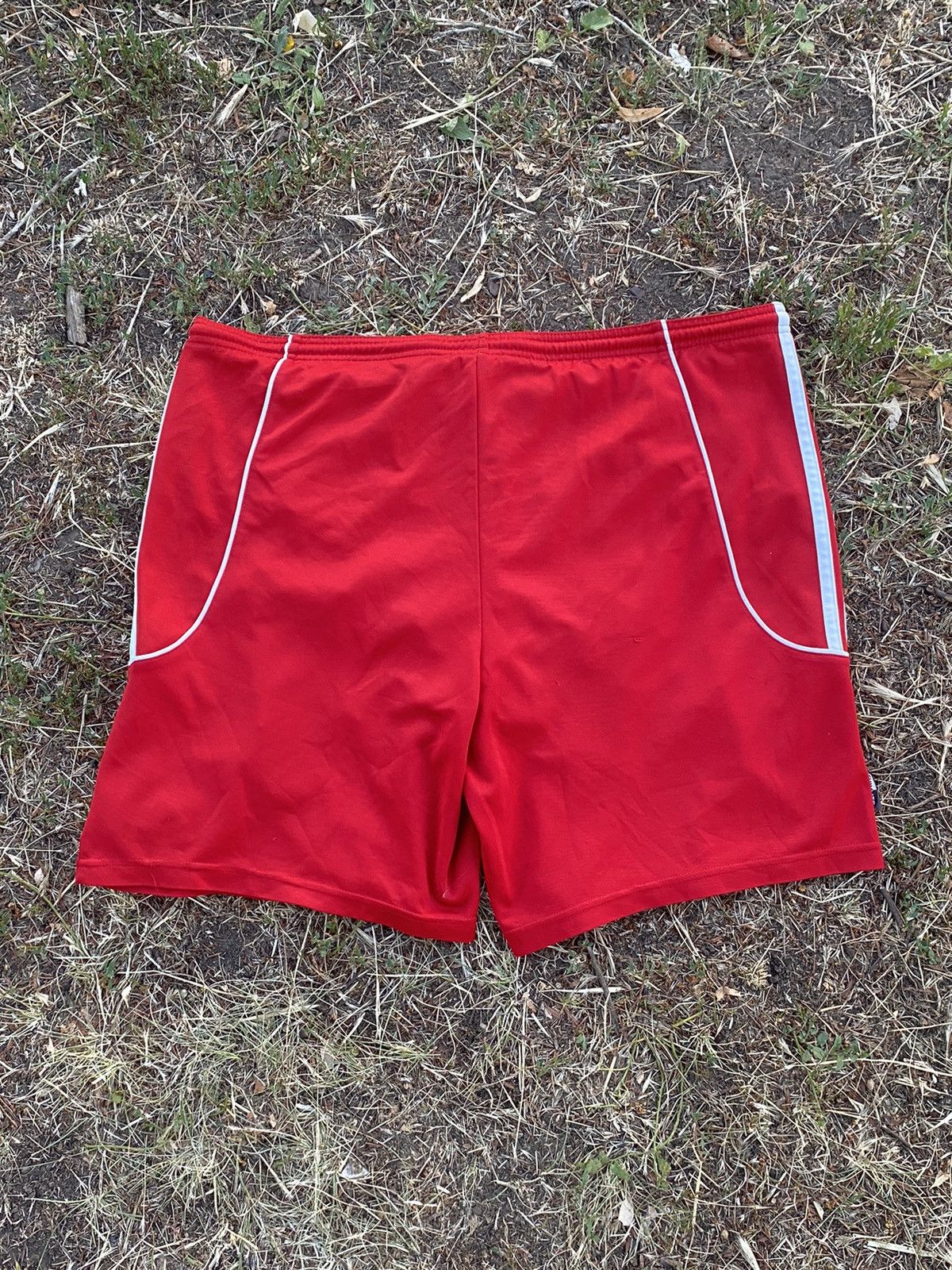 Adidas Vintage Adidas shorts streetwear y2k casual style size L Size US 34 / EU 50 - 3 Thumbnail