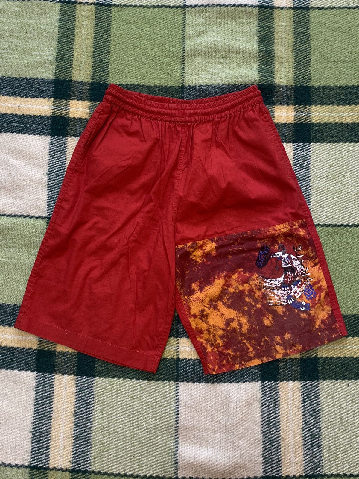 Vintage Vintage 90s art shorts streetwear Hawaiian style size M Size US 32 / EU 48 - 1 Thumbnail