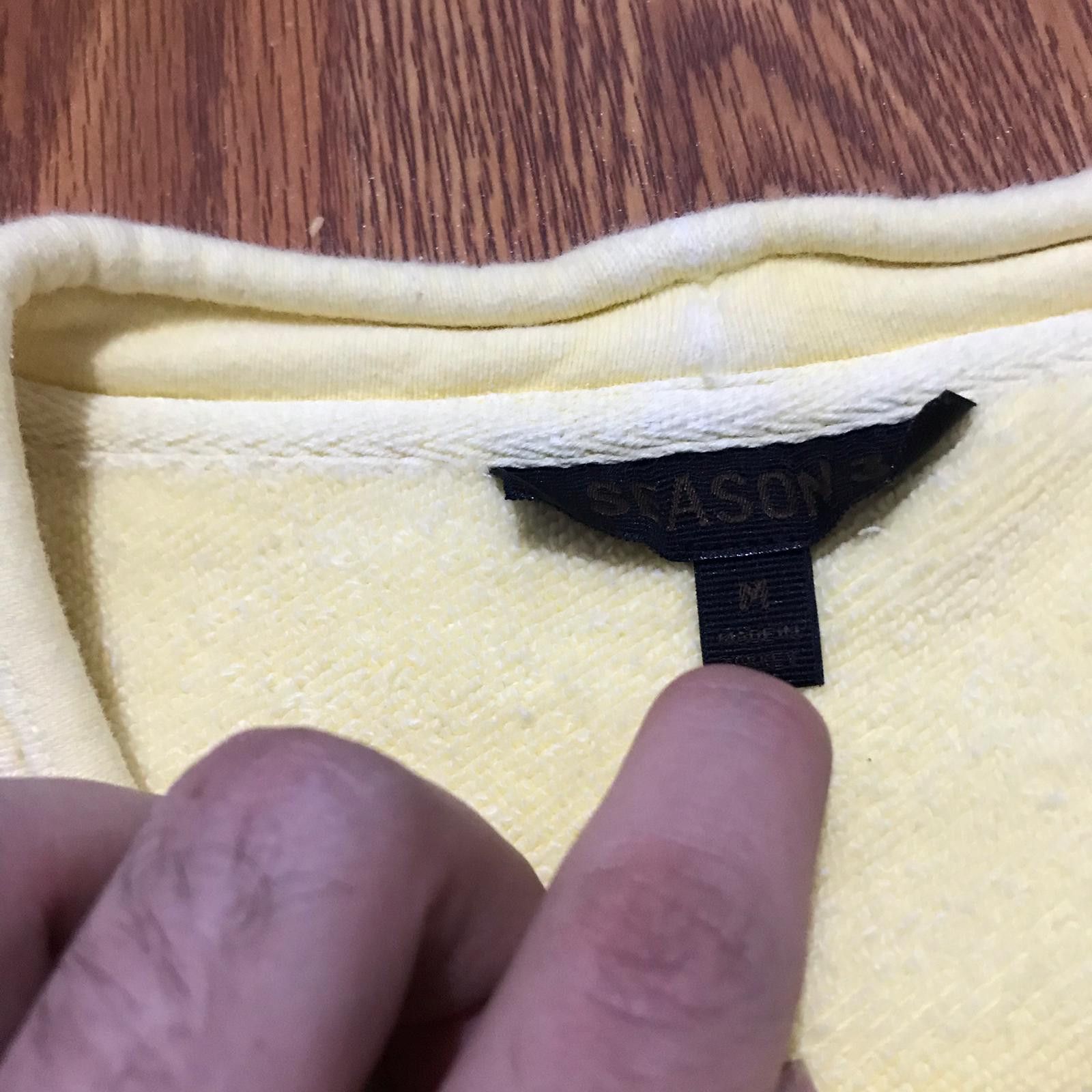 Yeezy go15 yeezy season 3 sweatshirt (little defect) Size US M / EU 48-50 / 2 - 2 Thumbnail
