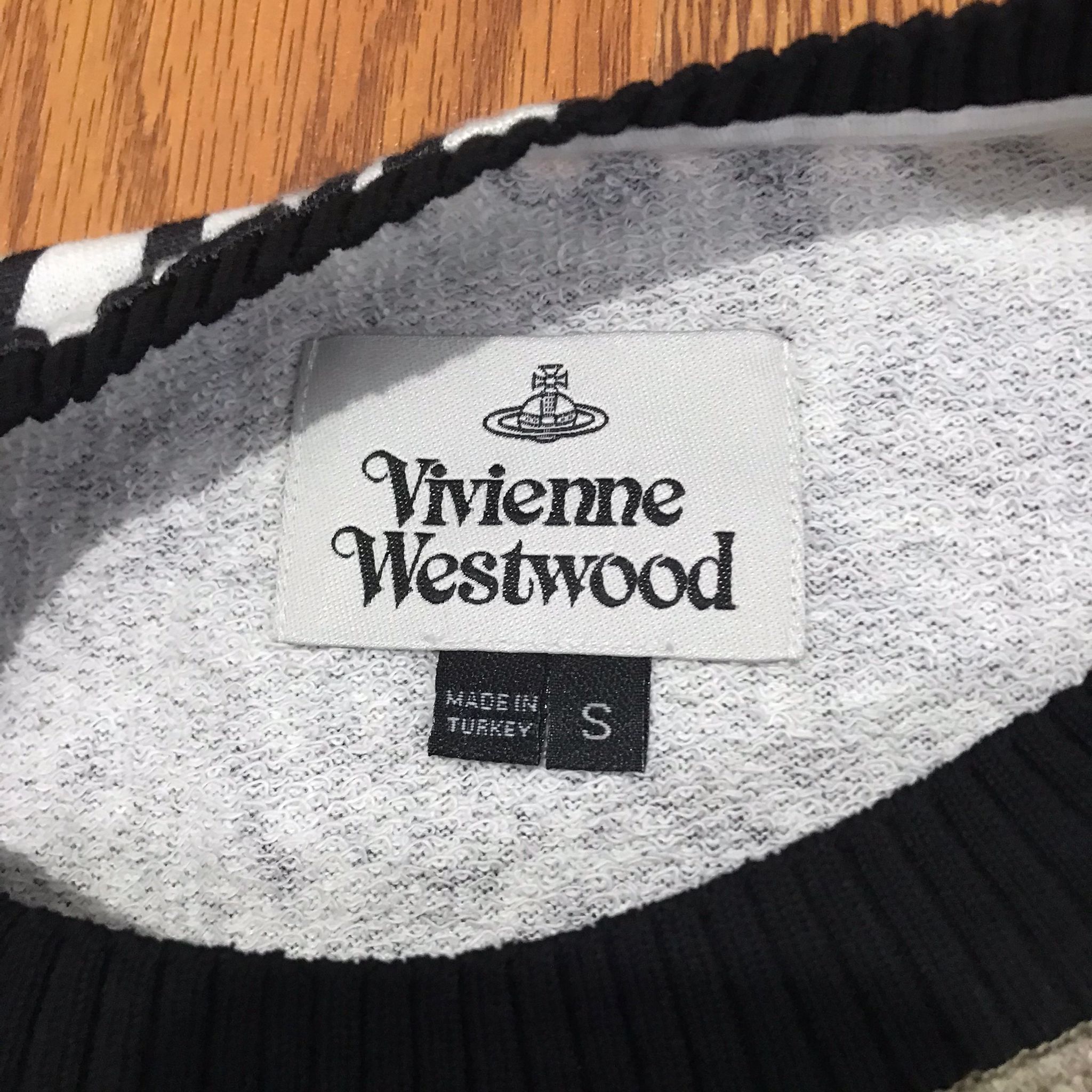 Vivienne Westwood ml38 vivienne westwood economy sweatshirt Size US S / EU 44-46 / 1 - 3 Thumbnail