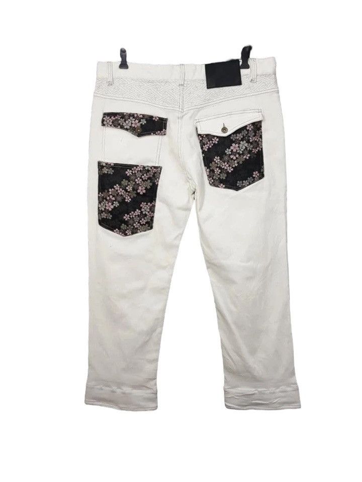 Japan Floral Patchwork White Stretchable Jeans Ankle Pant