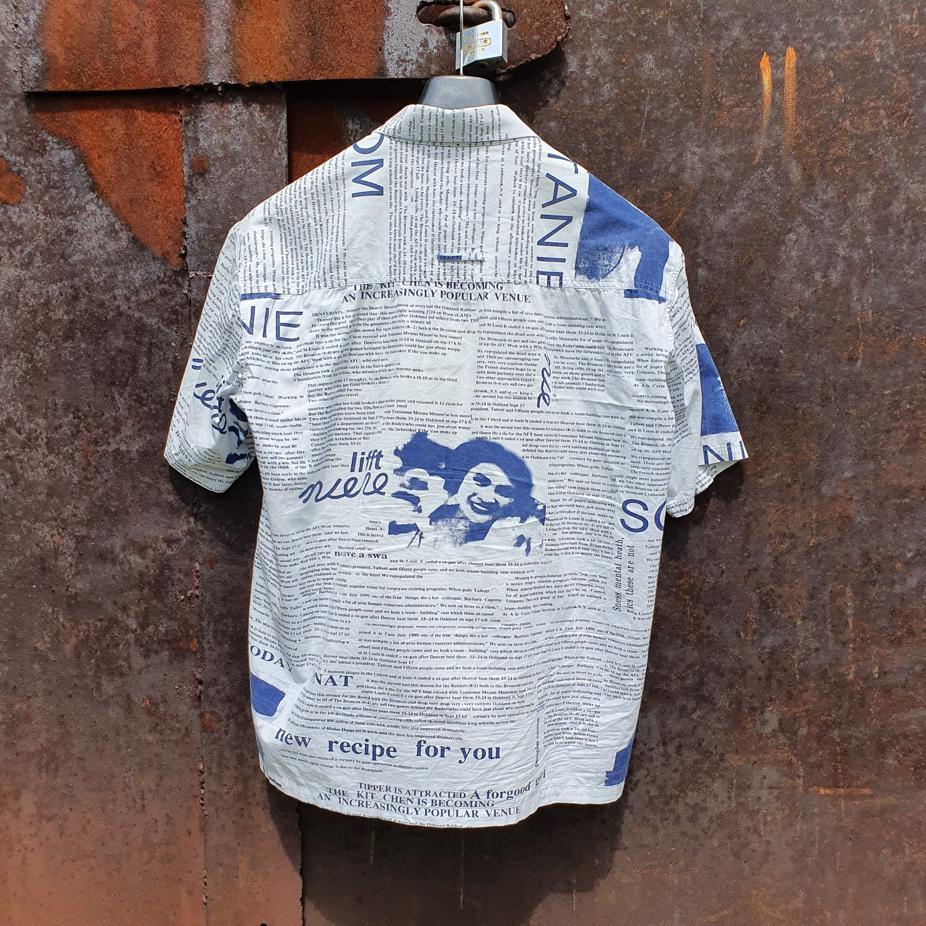 Vintage Rare News Paper Design Shirt similar to JOHN GALLIANO Size US M / EU 48-50 / 2 - 4 Thumbnail