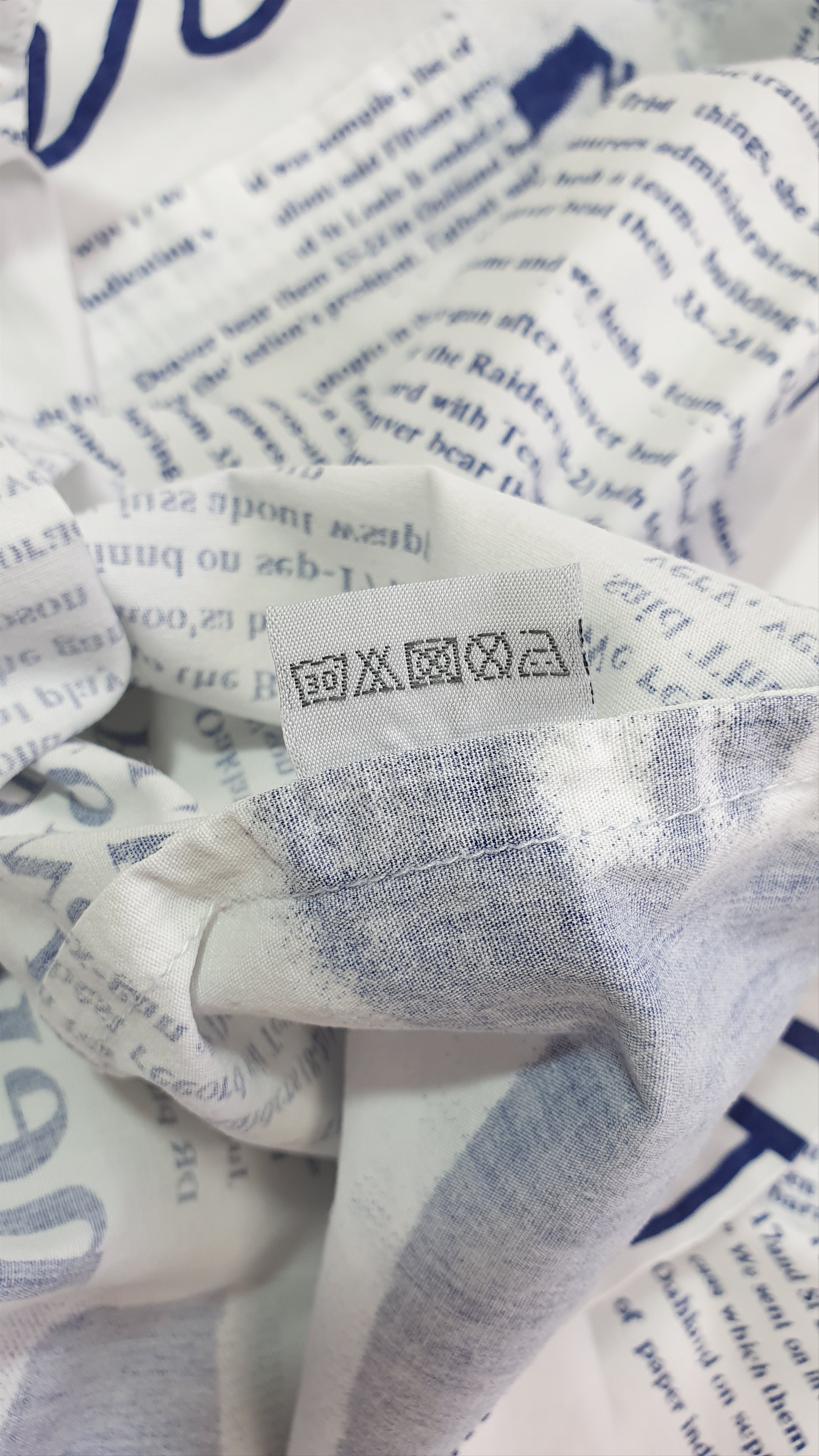 Vintage Rare News Paper Design Shirt similar to JOHN GALLIANO Size US M / EU 48-50 / 2 - 11 Thumbnail