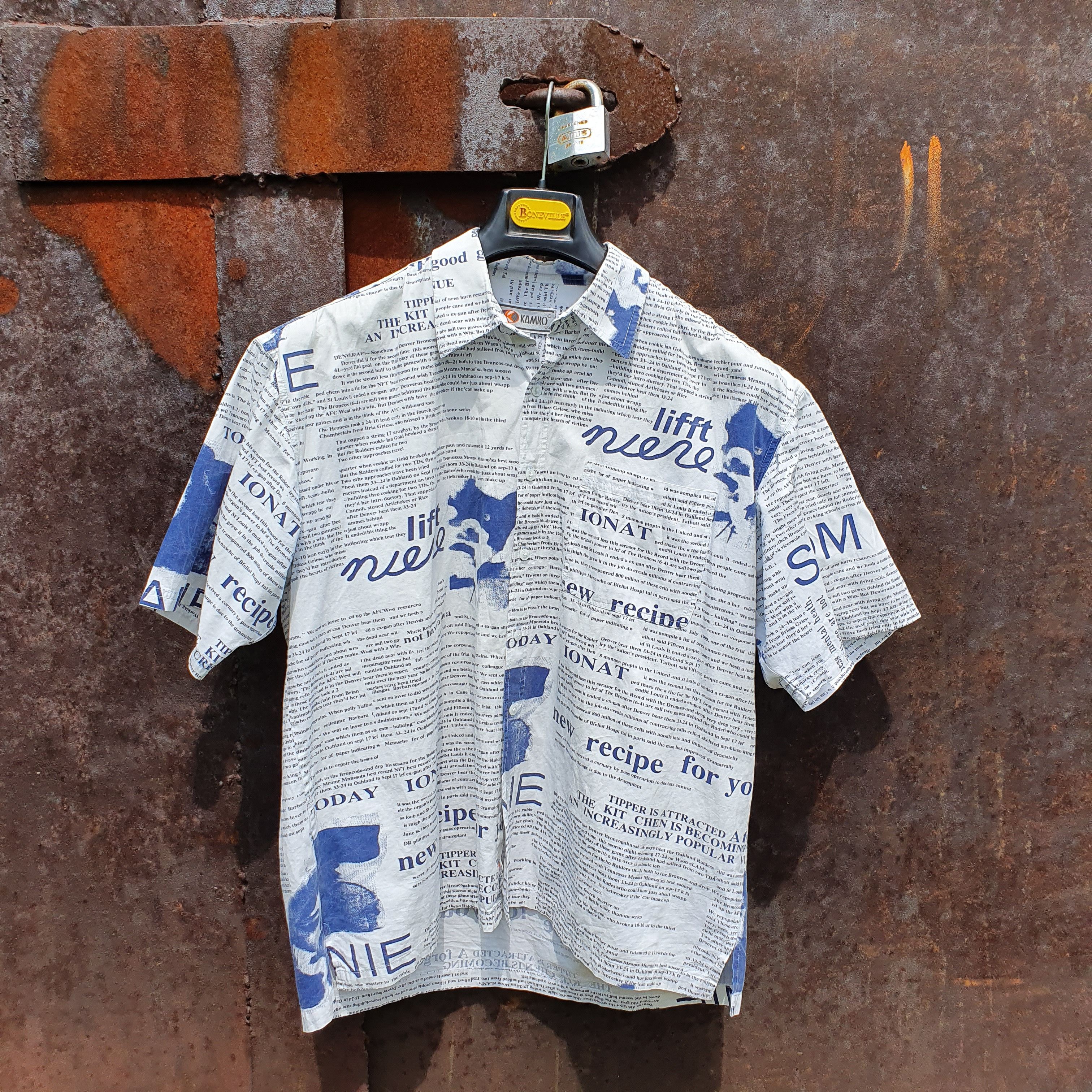 Vintage Rare News Paper Design Shirt similar to JOHN GALLIANO Size US M / EU 48-50 / 2 - 16 Thumbnail