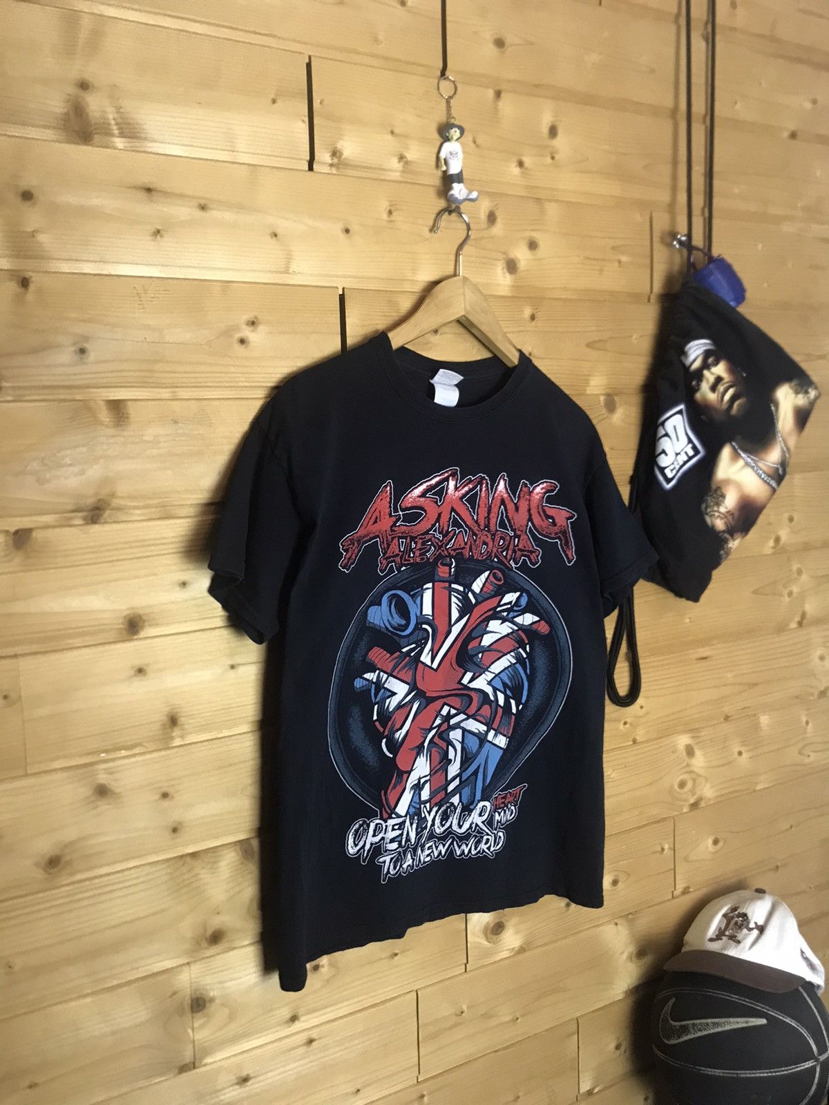Band Tees Asking Alexandria heart t-shirt Size US M / EU 48-50 / 2 - 1 Thumbnail