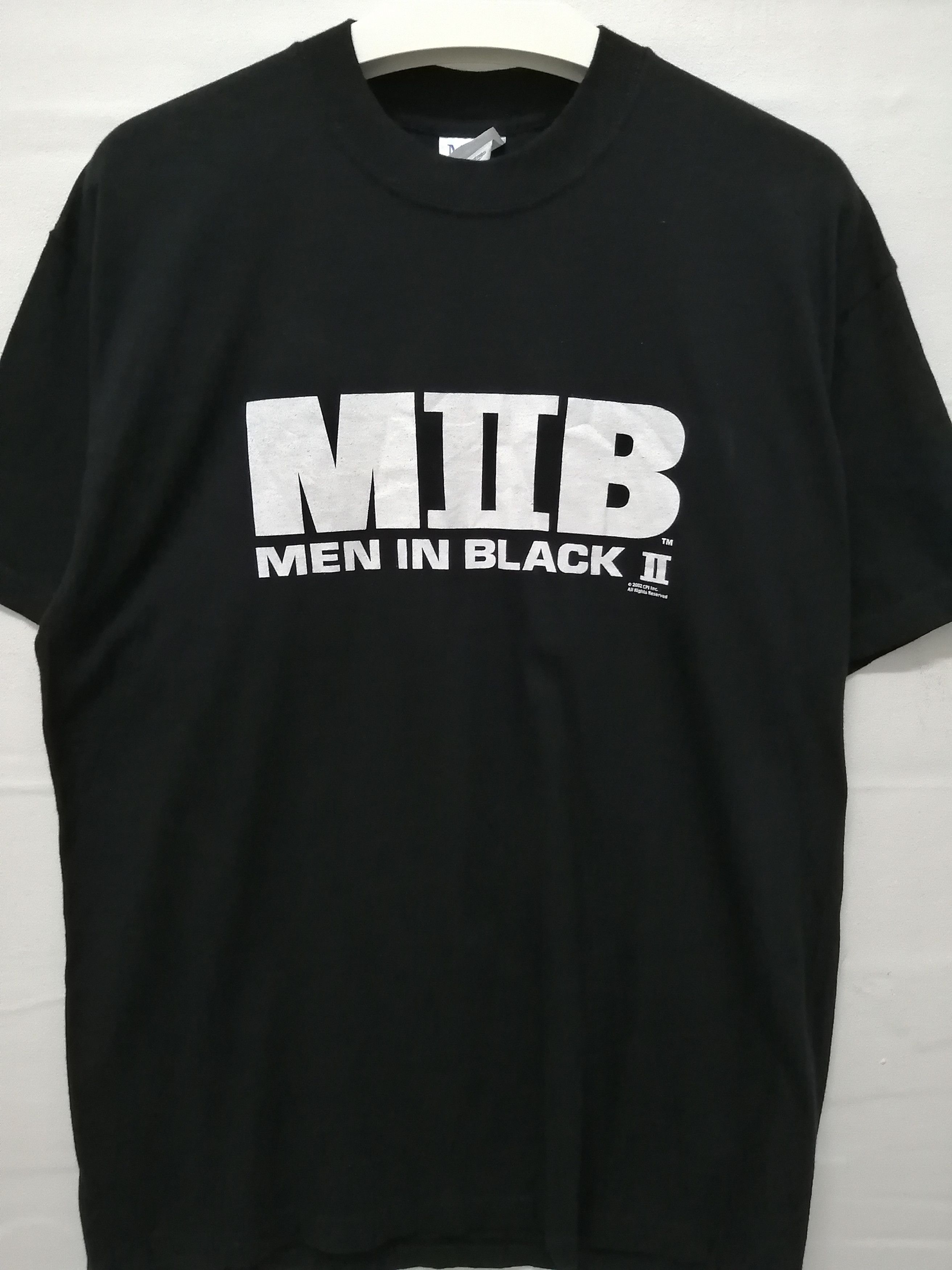 Vintage Vintage 2002 MIB MEN IN BLACK II Tshirt - Size L Size US L / EU 52-54 / 3 - 4 Thumbnail