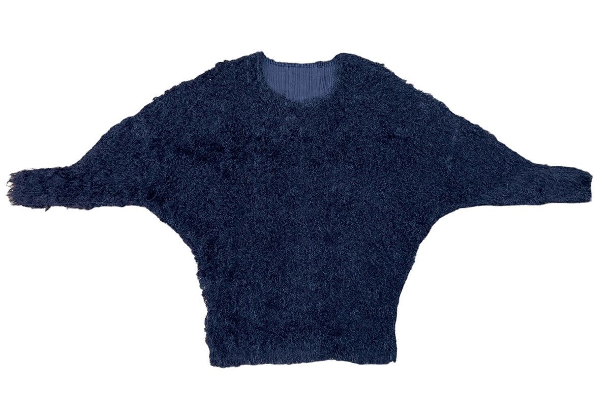 Issey Miyake × Pleats Please Issey Miyake × Tsumori Chisato Pleats Please Hairy Inside Out Sweater Size ONE SIZE - 2 Thumbnail