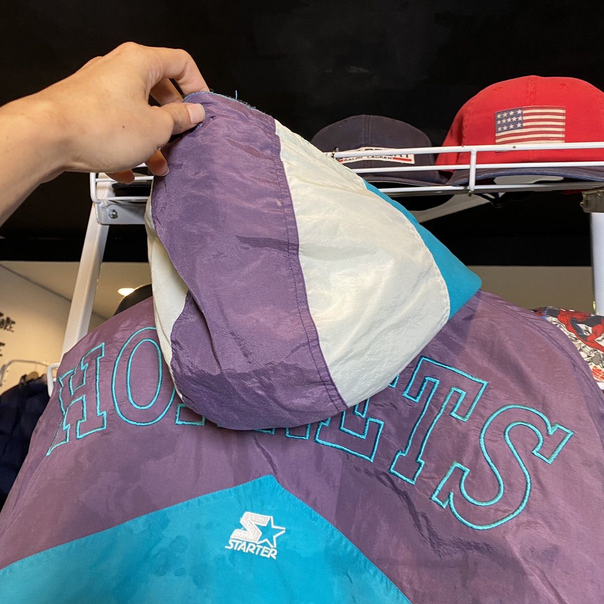 NBA × Starter × Vintage Vintage 90’s NBA Charlotte Hornets Puffer Starter Jacket Size US L / EU 52-54 / 3 - 15 Thumbnail