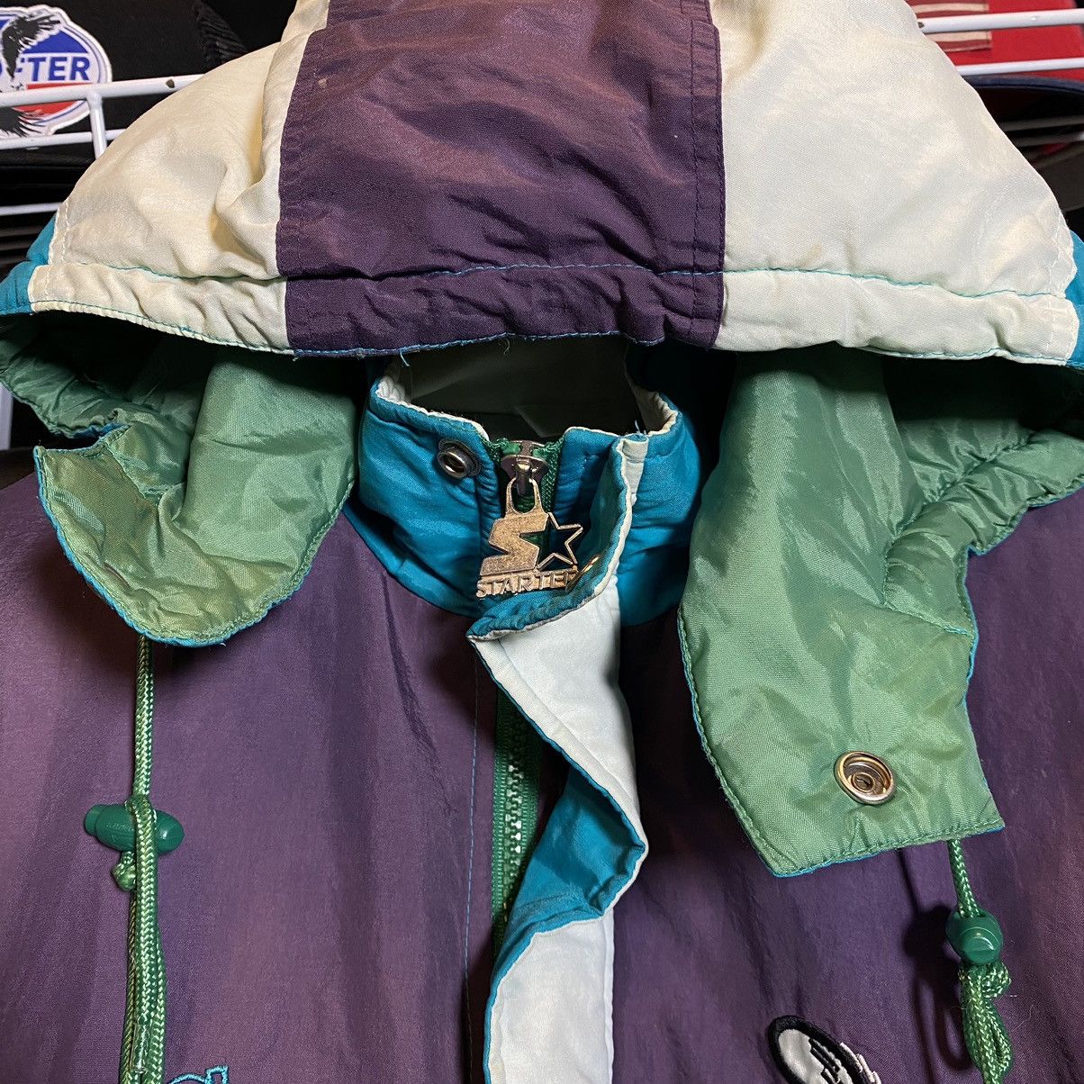 NBA × Starter × Vintage Vintage 90’s NBA Charlotte Hornets Puffer Starter Jacket Size US L / EU 52-54 / 3 - 11 Thumbnail