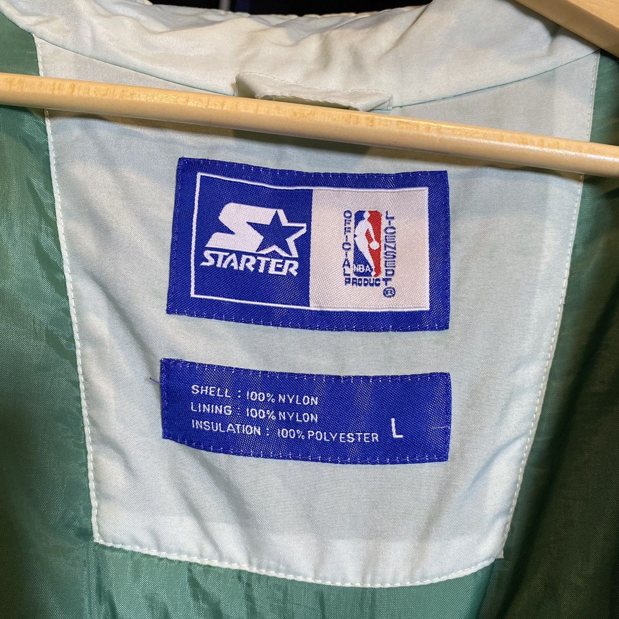 NBA × Starter × Vintage Vintage 90’s NBA Charlotte Hornets Puffer Starter Jacket Size US L / EU 52-54 / 3 - 18 Thumbnail