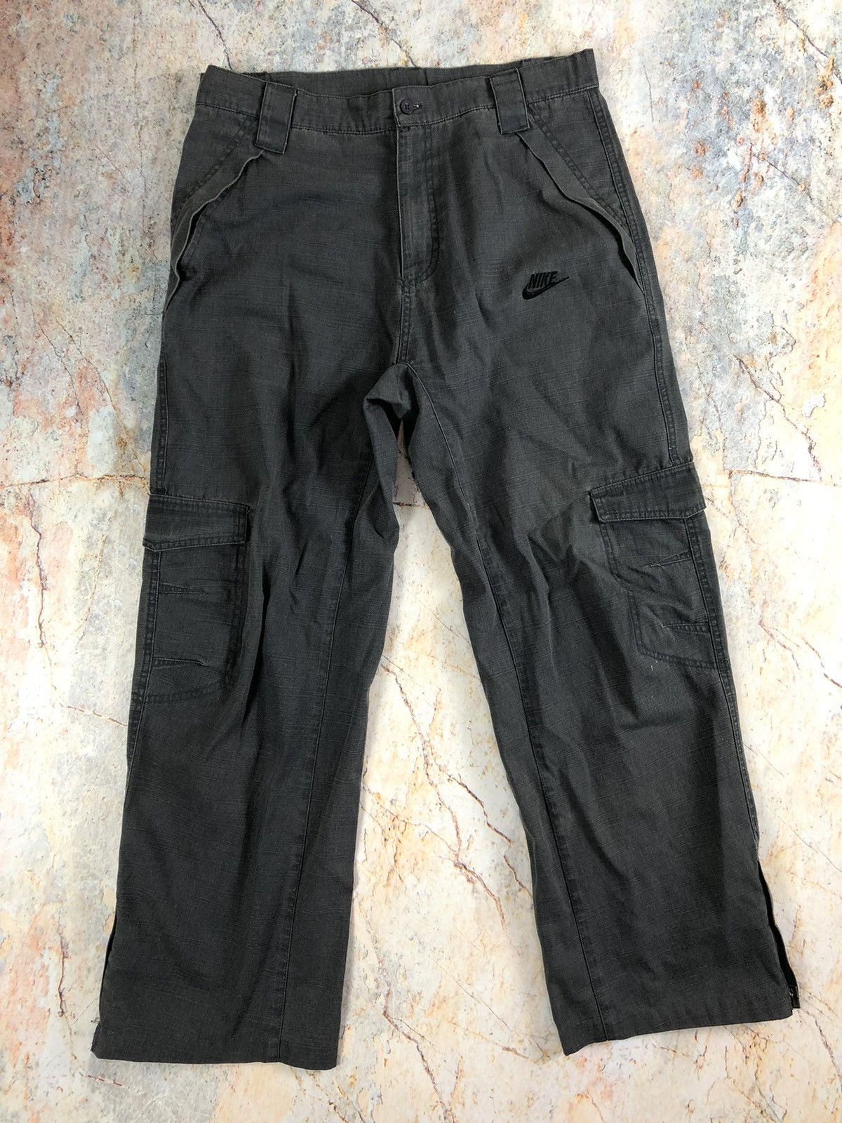 Nike vintage cargo joggers pants