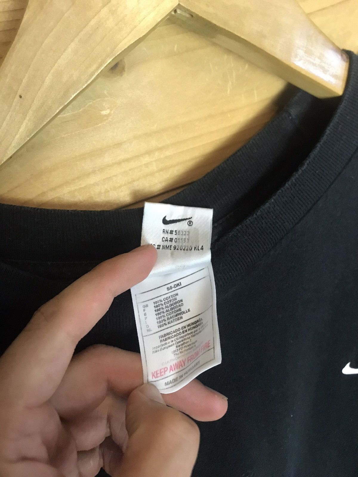 Vintage Vintage 90s Nike small logo t-shirt Size US XL / EU 56 / 4 - 7 Thumbnail