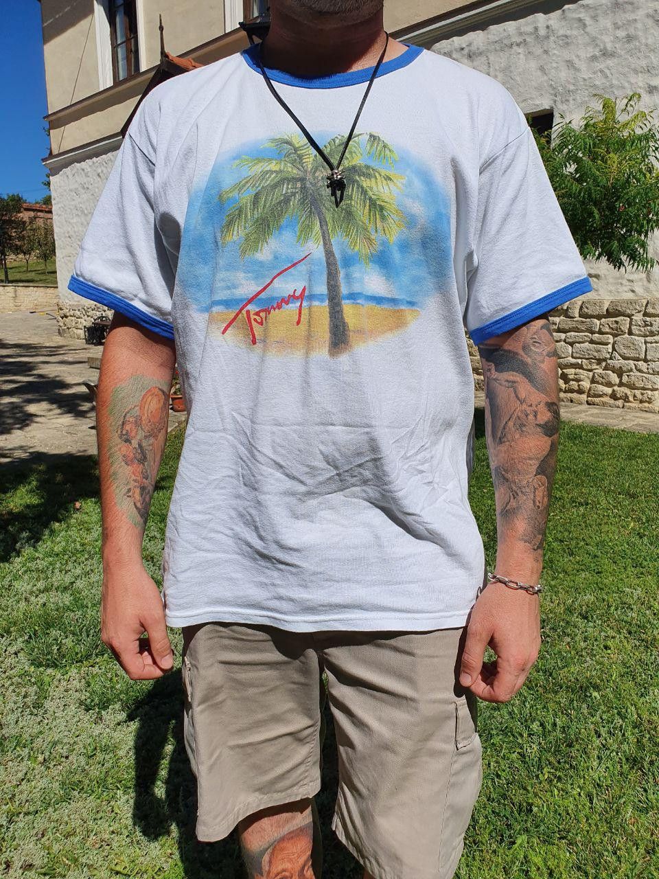 Tommy Hilfiger × Vintage Rare Vintage Big Logo Palm Tommy Hilfiger Tee Shirt Size US XL / EU 56 / 4 - 2 Thumbnail