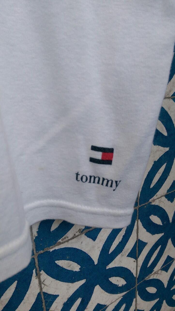 Tommy Hilfiger × Vintage Rare Vintage Big Logo Palm Tommy Hilfiger Tee Shirt Size US XL / EU 56 / 4 - 7 Thumbnail
