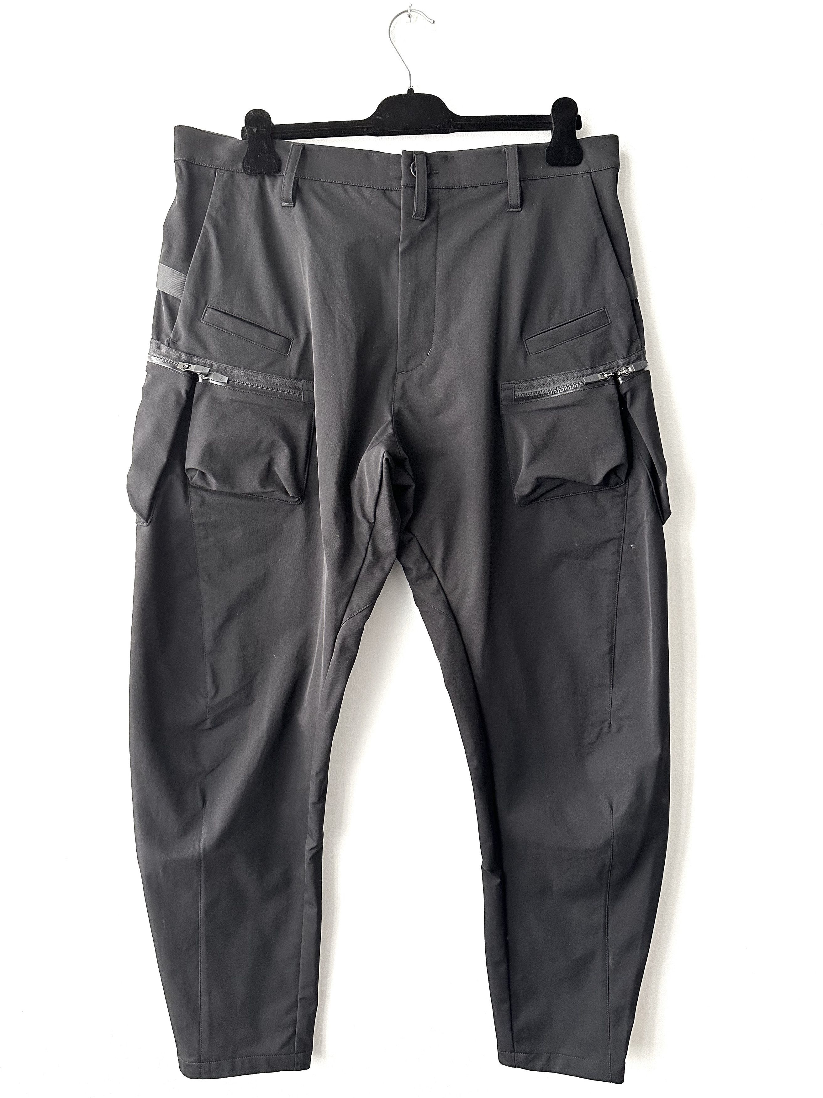 美品 ACRONYM SK30-DS Mサイズ 本店限定 美品 ACRONYM SK30-DS Mサイズ 本店限定 - メルカリ