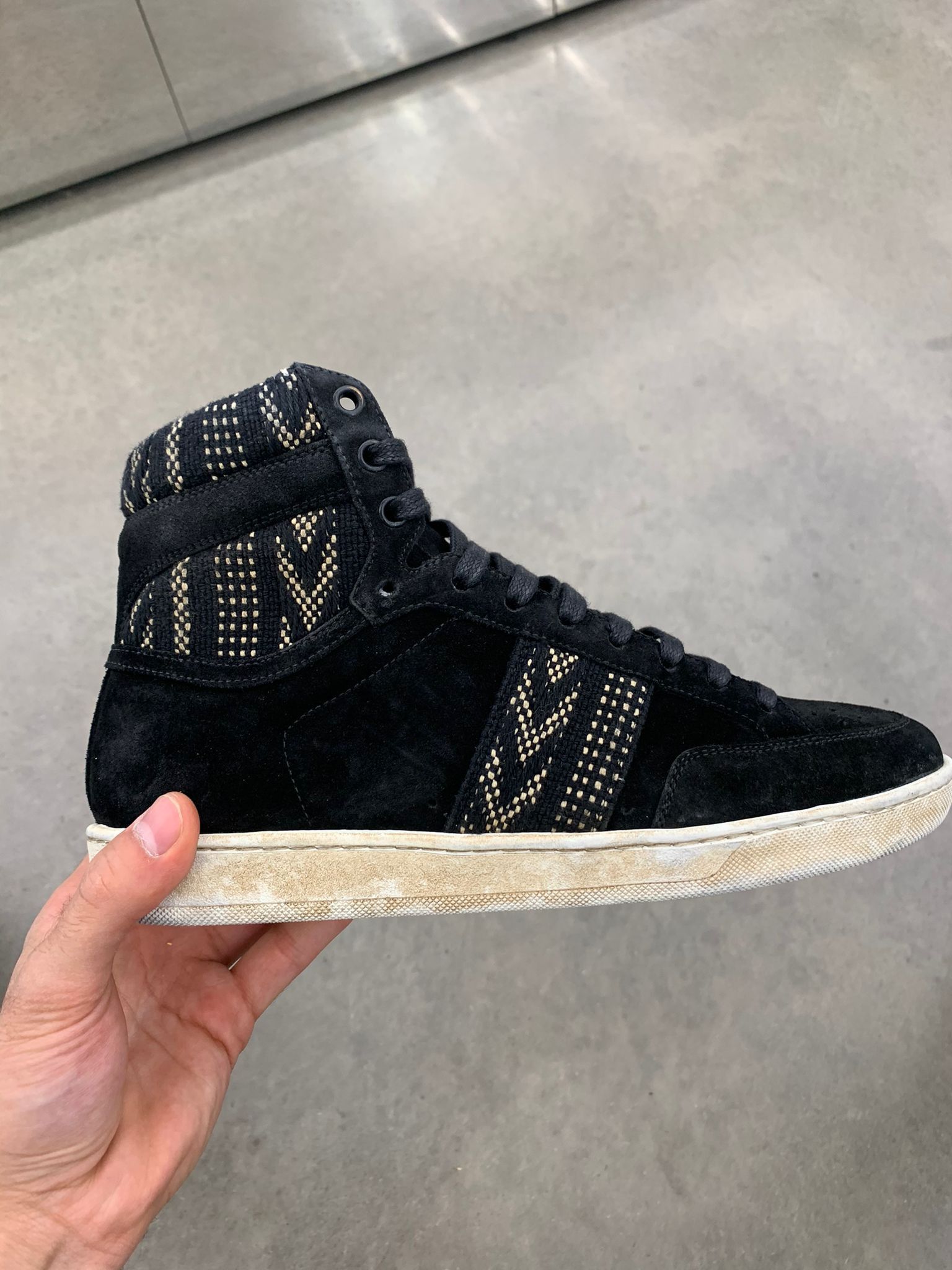 Saint Laurent Paris SL/10H in Black color Size US 7 / EU 40 - 1 Thumbnail