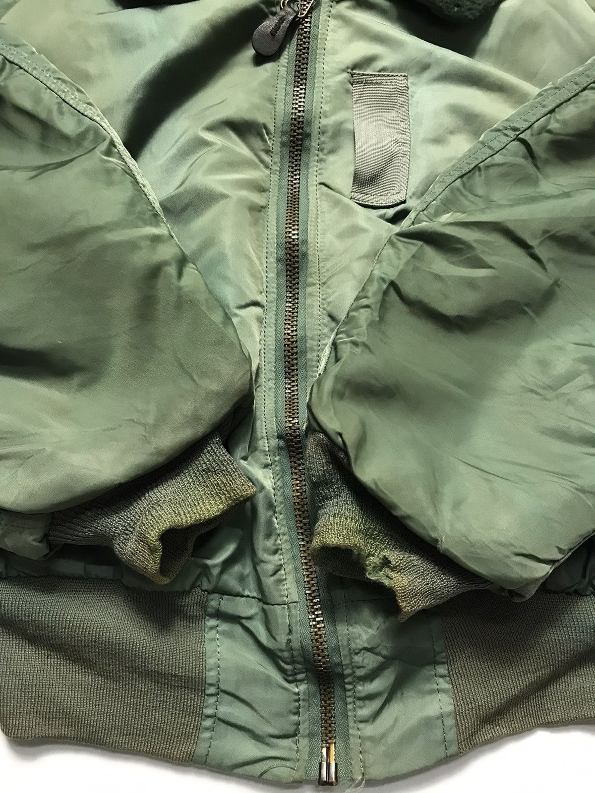 Alpha Industries × Vintage Vintage Alpha Industries USAF Zipper Jacket B15D Size US L / EU 52-54 / 3 - 10 Thumbnail