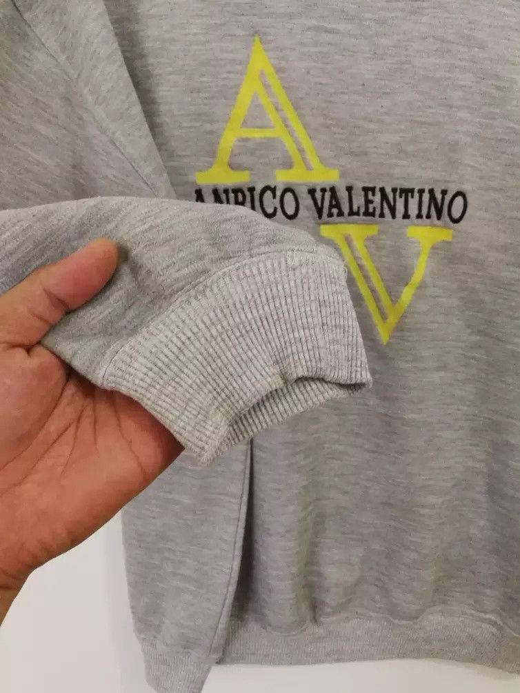Valentino × Vintage Anrico valentino Sweatshirt Embroidered Crewneck Size US M / EU 48-50 / 2 - 5 Thumbnail