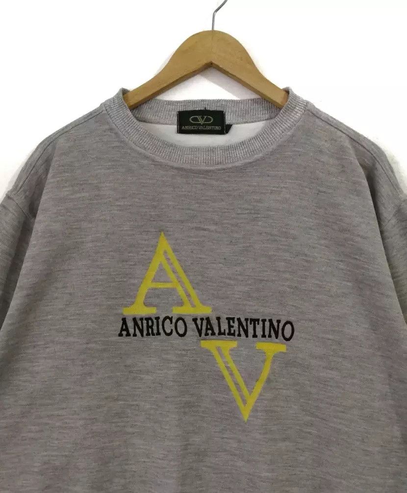 Valentino × Vintage Anrico valentino Sweatshirt Embroidered Crewneck Size US M / EU 48-50 / 2 - 3 Thumbnail