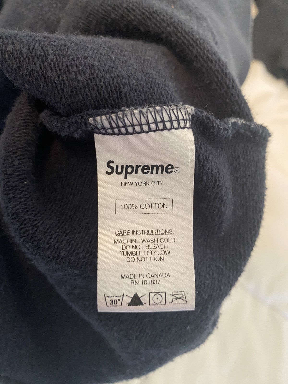 Supreme Old English Hood Detail Sweater Size US L / EU 52-54 / 3 - 7 Thumbnail