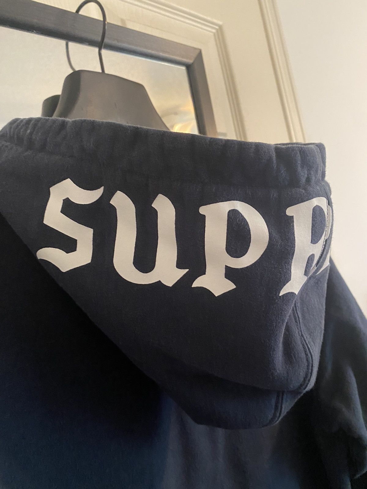 Supreme Old English Hood Detail Sweater Size US L / EU 52-54 / 3 - 3 Thumbnail