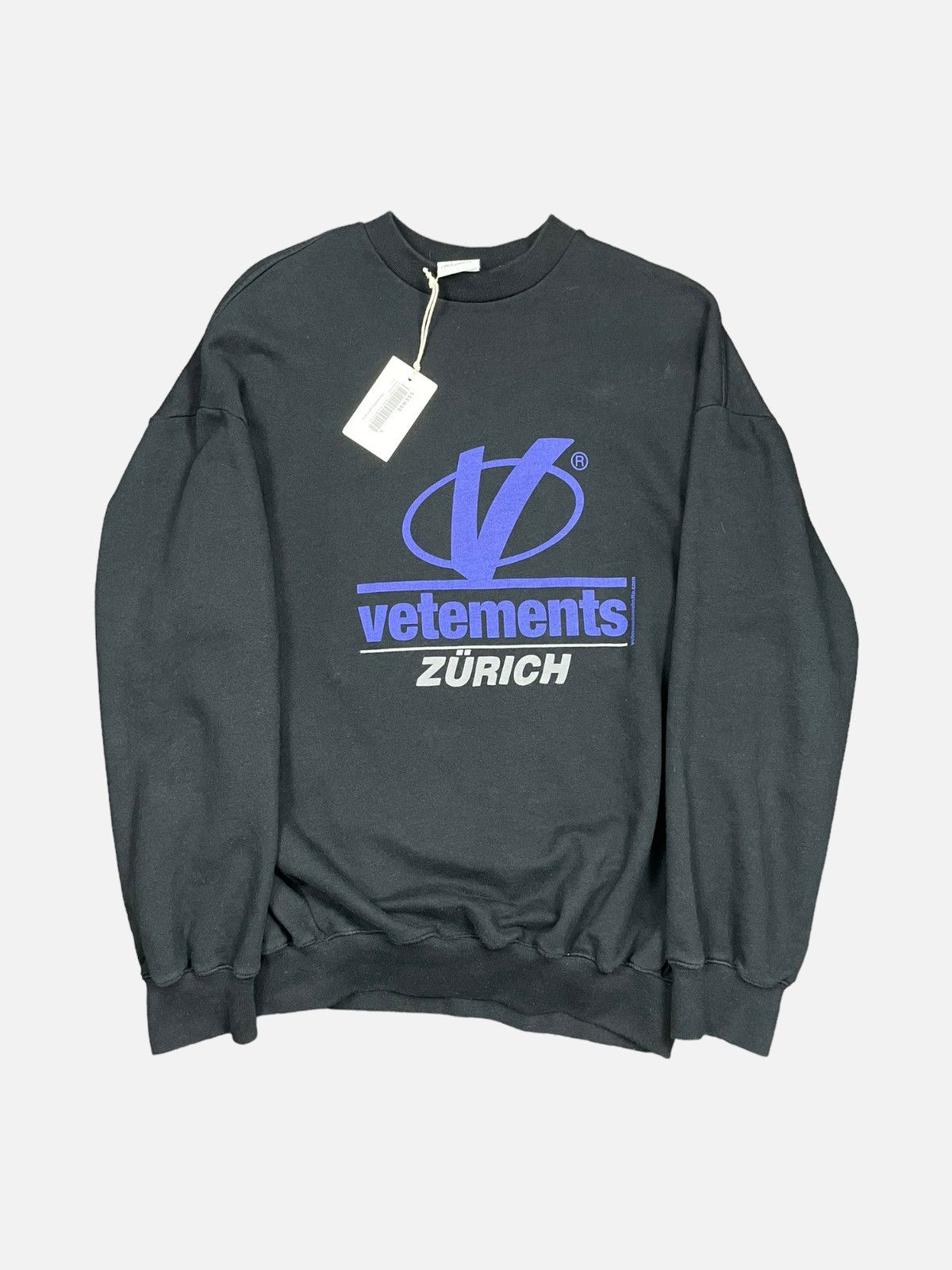 Image of Vetements Zurich Pullover Crewneck in Black, Men's (Size Small)