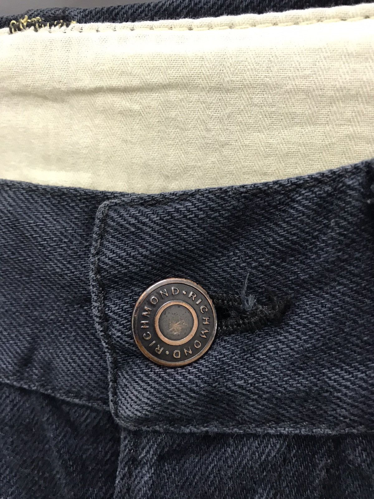 John Richmond JOHN RICHMOND Union Logo Denim Jeans Made In Italy Size US 30 / EU 46 - 6 Thumbnail