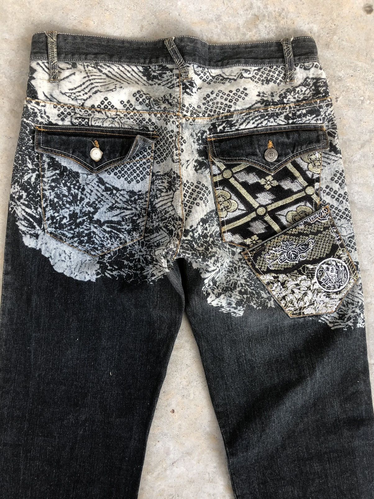 Japanese Brand Japanaese GUMU Embroidered Jeans Distressed Jeans Size US 33 - 8 Thumbnail