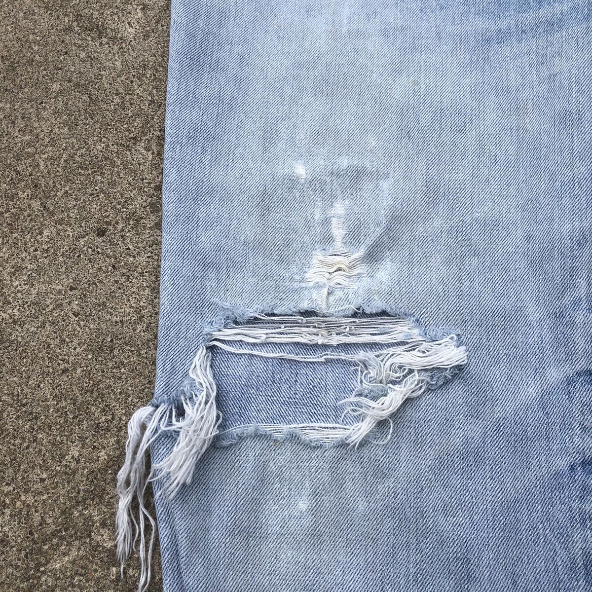 Vintage × Wrangler 🔥Rare🔥Vintage Wrangler Stoned Wash Rips Distress Denim Jeans Size US 32 / EU 48 - 9 Thumbnail