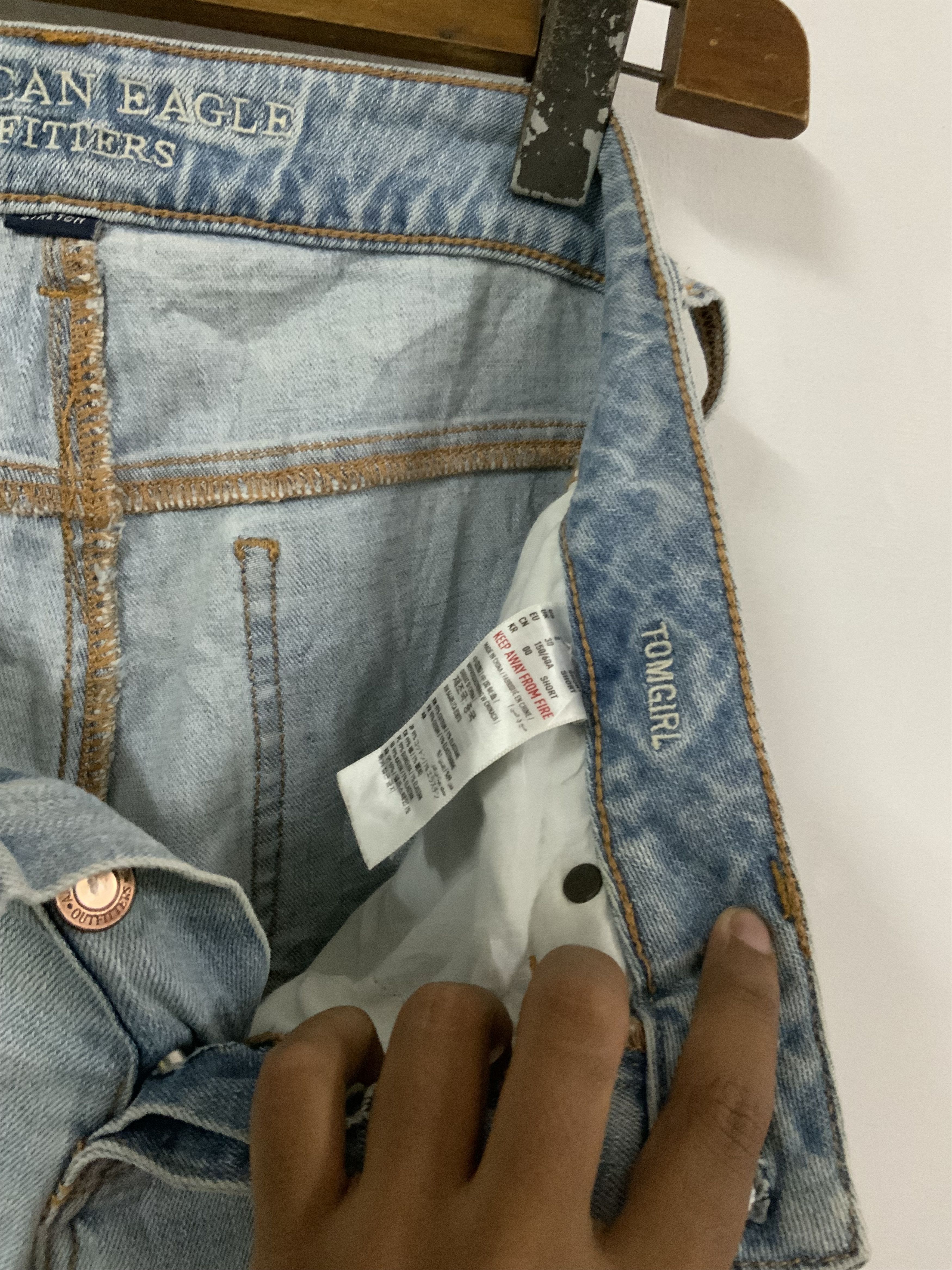American Eagle Outfitters American Eagle Outfitters Distressed Denim Jeans Size US 30 / EU 46 - 14 Thumbnail